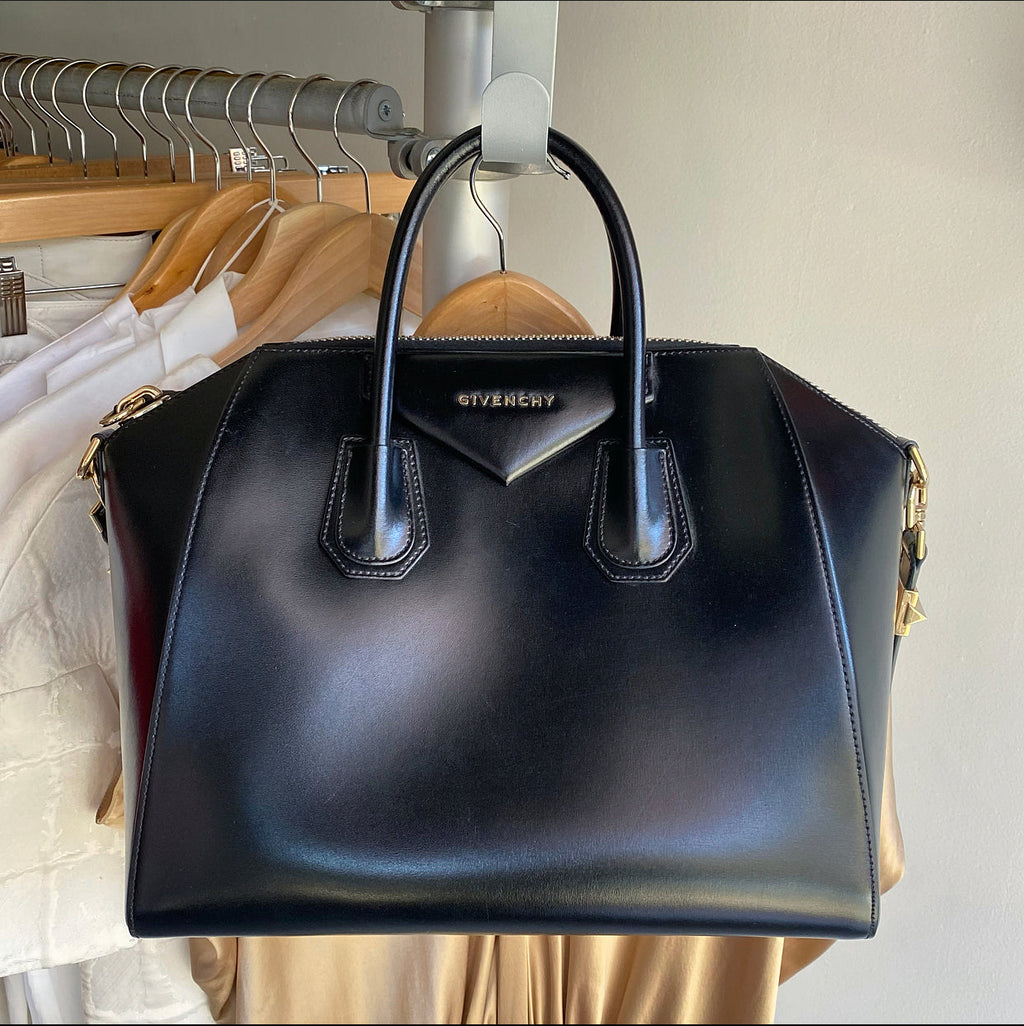 Givenchy Black Antigona Medium Smooth Leather Bag
