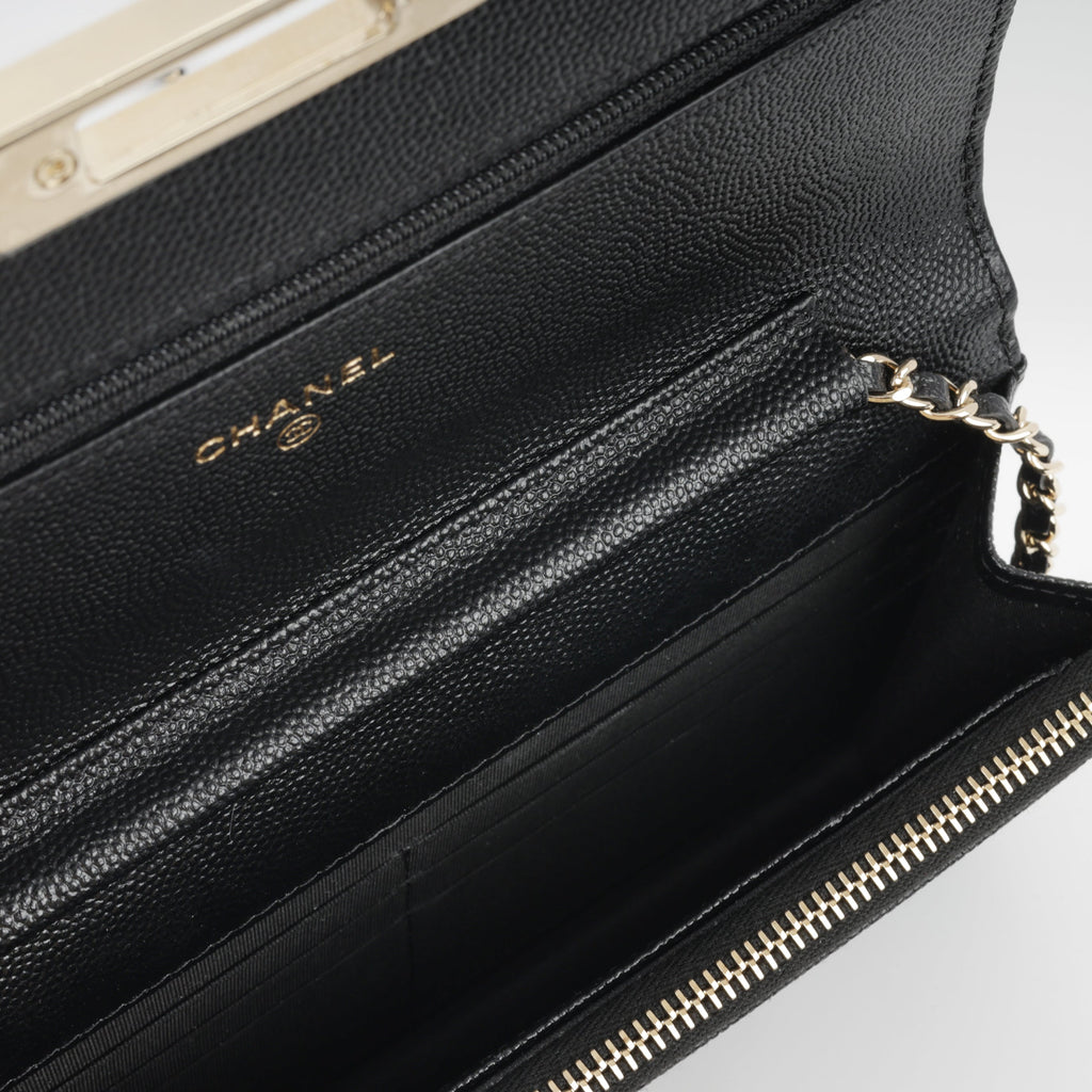 Chanel Golden Class WOC