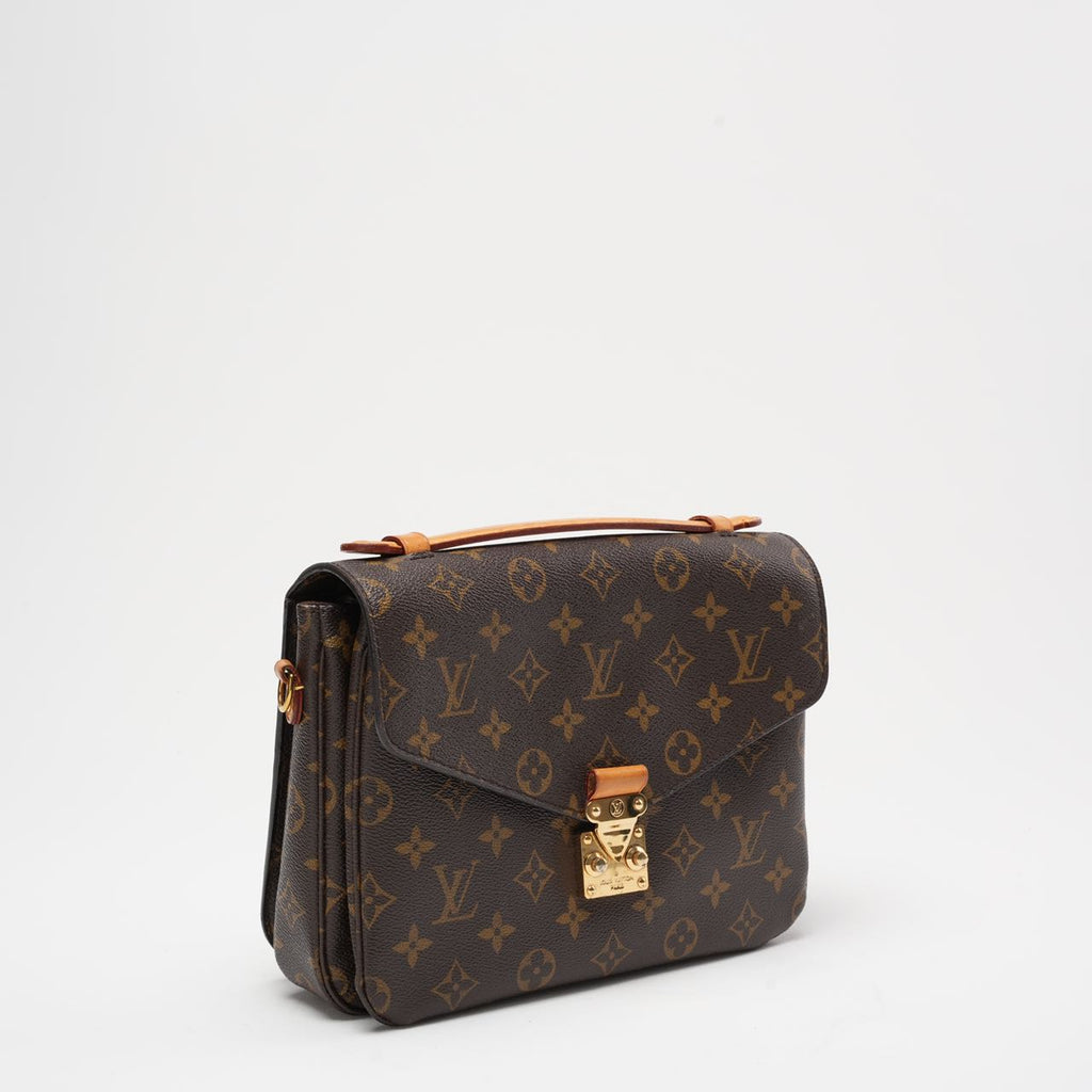 Louis Vuitton Pochette Métis Monogram Canvas