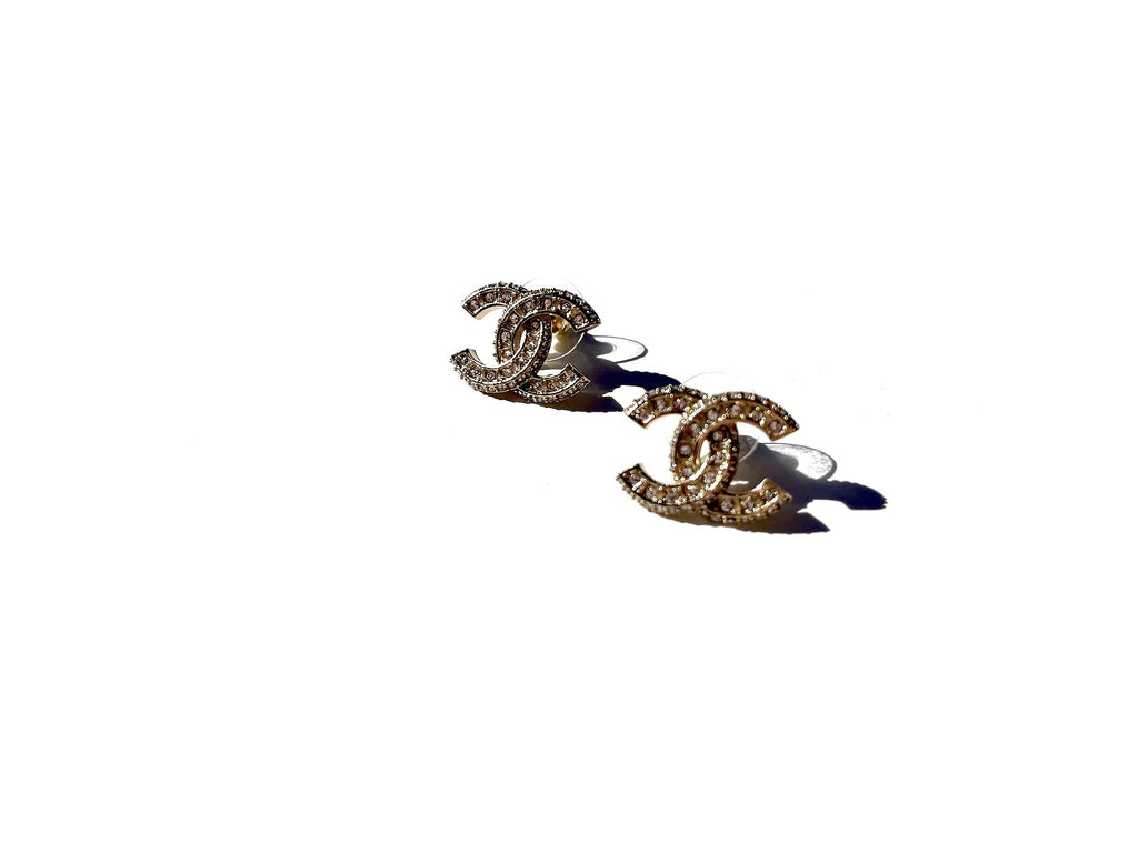 New CHANEL Strass 2023 CC Stud Earrings