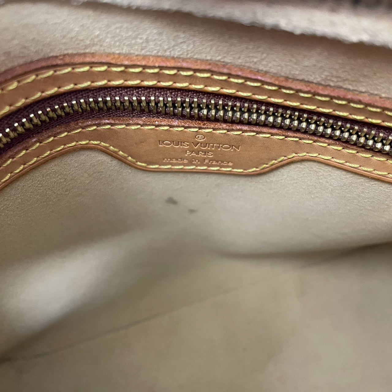 Louis Vuitton Brown Vintage Monogram Looping MM Shoulder Bag