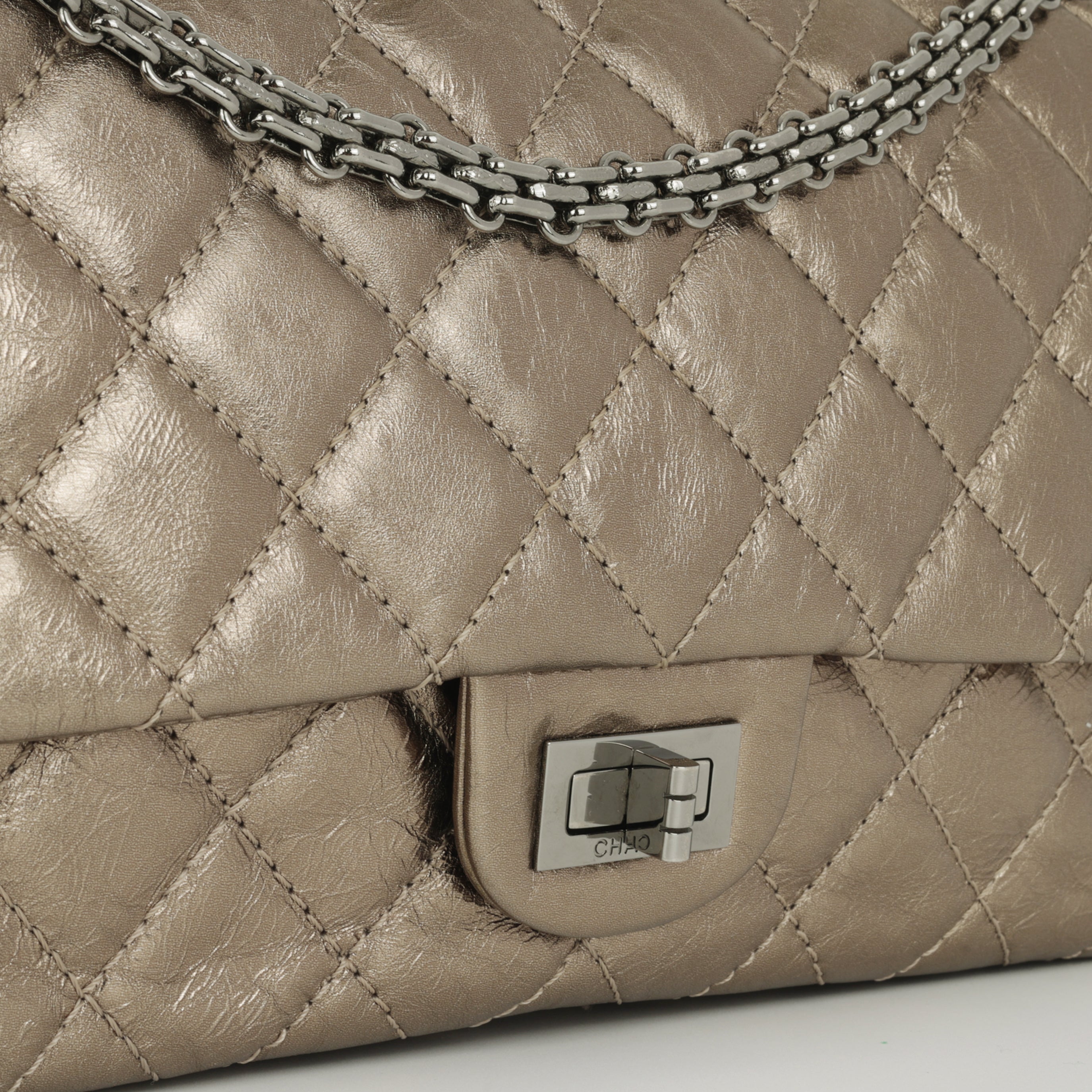 Chanel 2.55 Reissue 226 - Metallic Gold