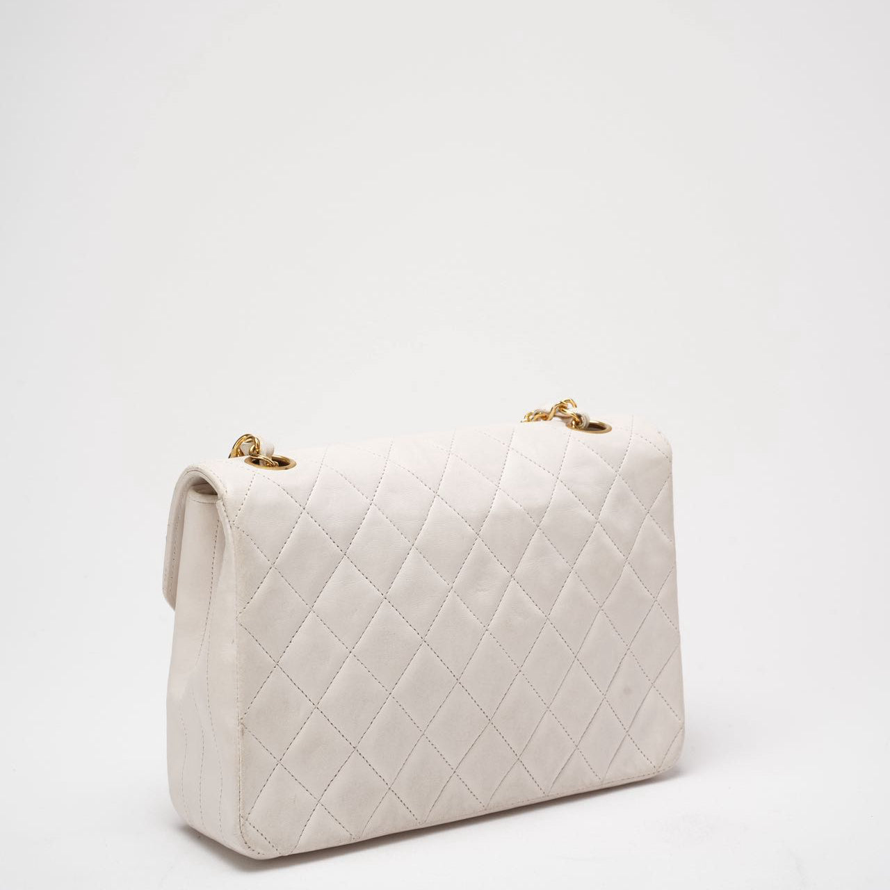 Chanel Vintage Diana Flap Bag White Leather 24K Gold