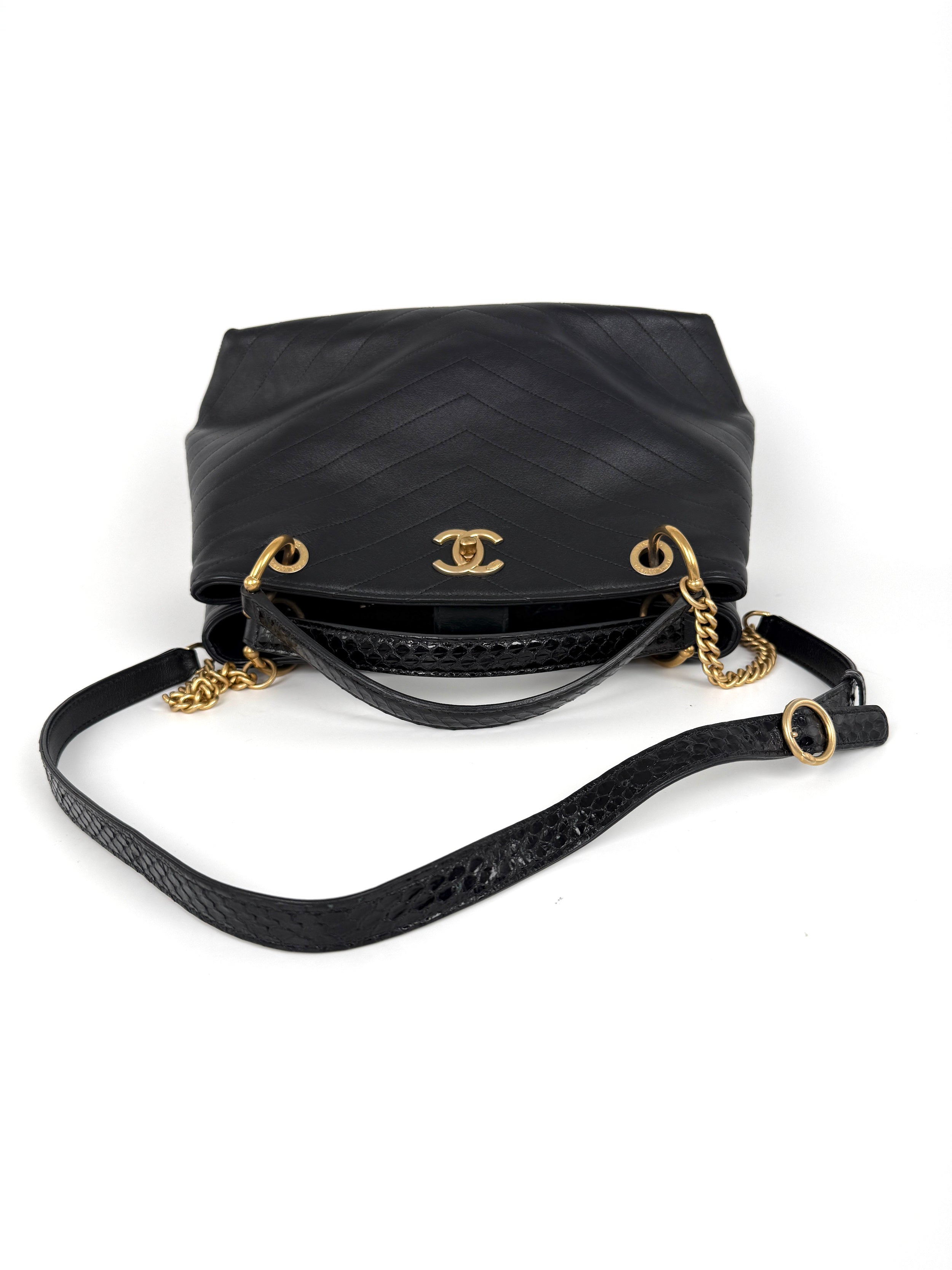 CHANEL Large Chevron Stitched Chic Shopping Black Calfskin Leather Snakeskin Tote Bag
