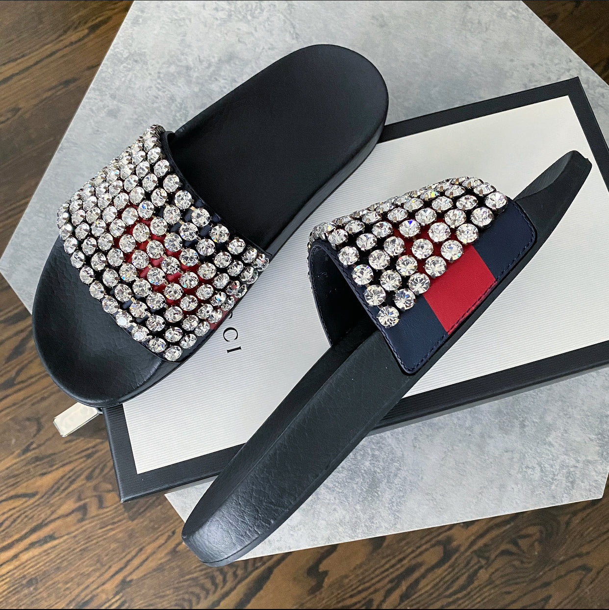 Gucci Crystal Strass Rubber Pool Slide - 37