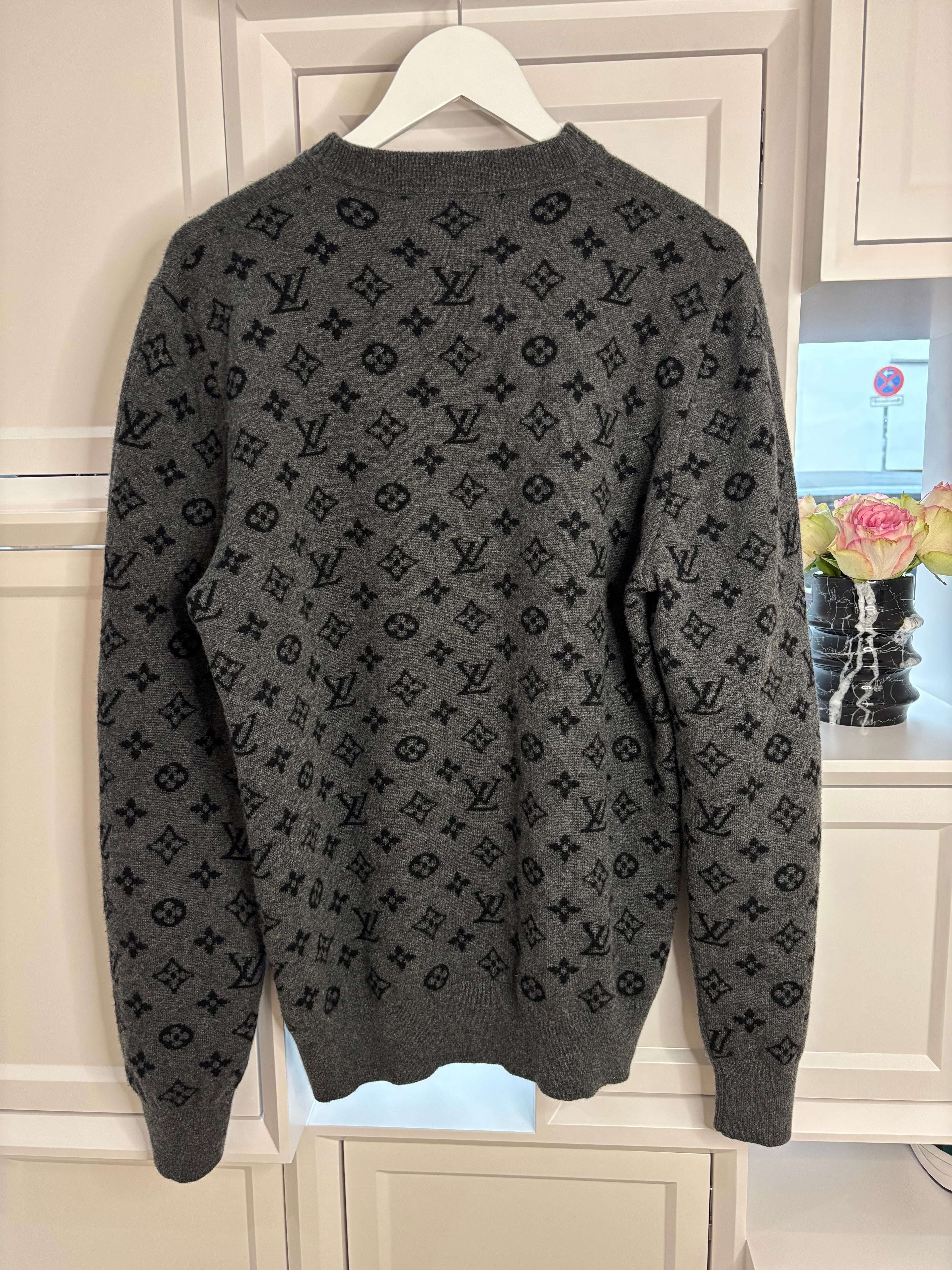 Louis Vuitton Gray Gradient Monogram Crew Neck Sweater Size L