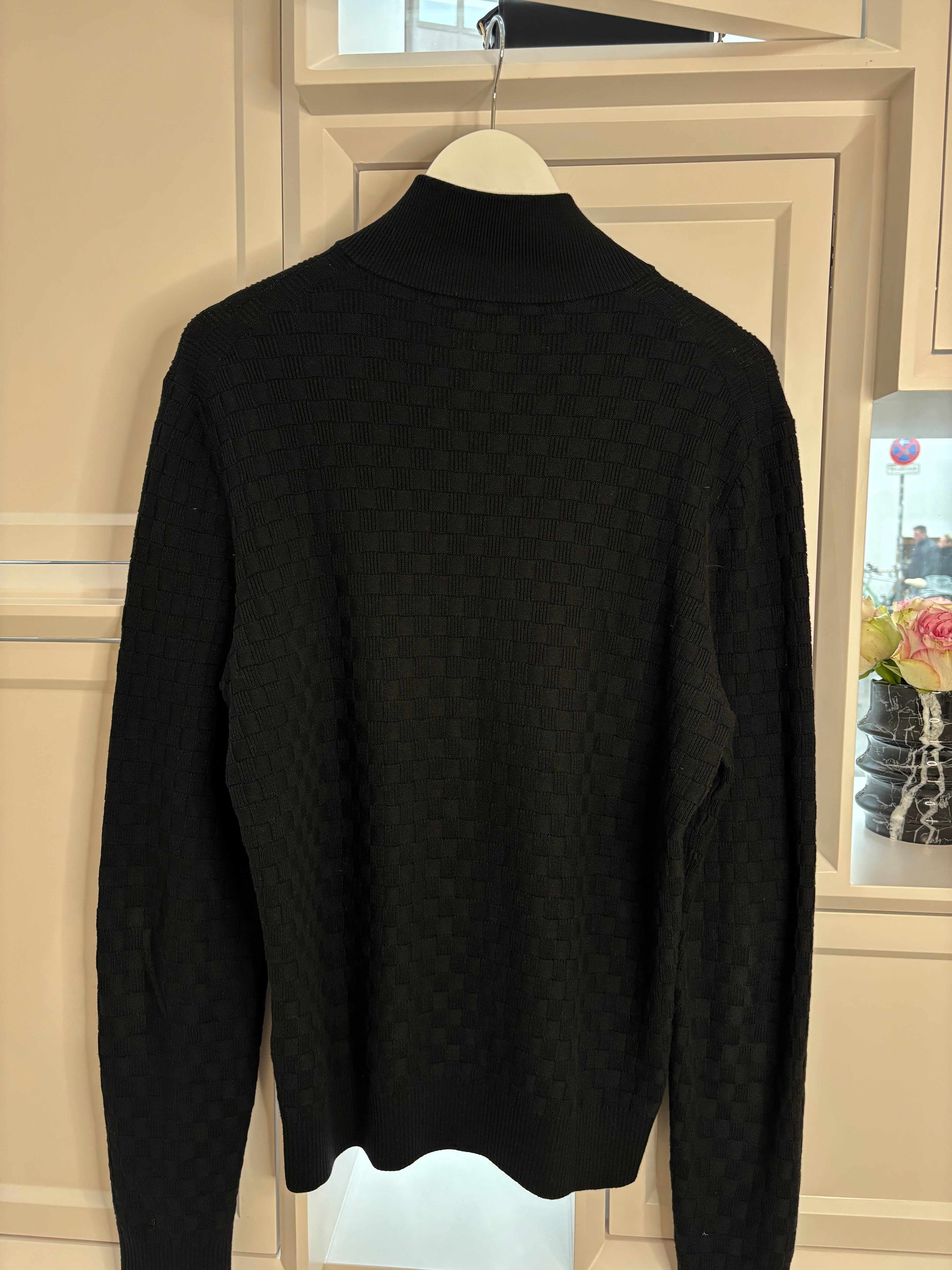 Louis Vuitton Black igan with Damier Motif Size M