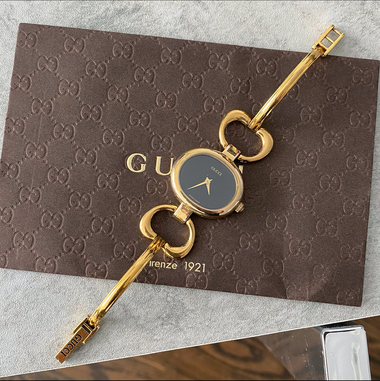 Gucci 1600 Goldtone Bracelet Watch