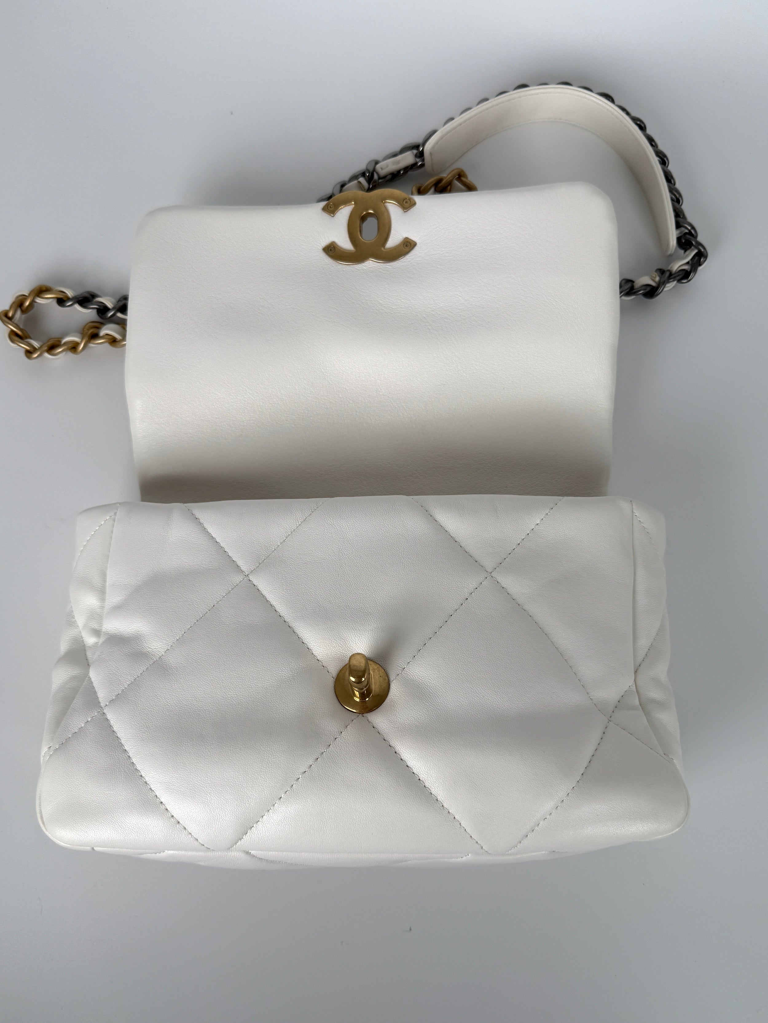 CHANEL 19 2021 Medium White Lambskin Gold Hardware Flap Bag