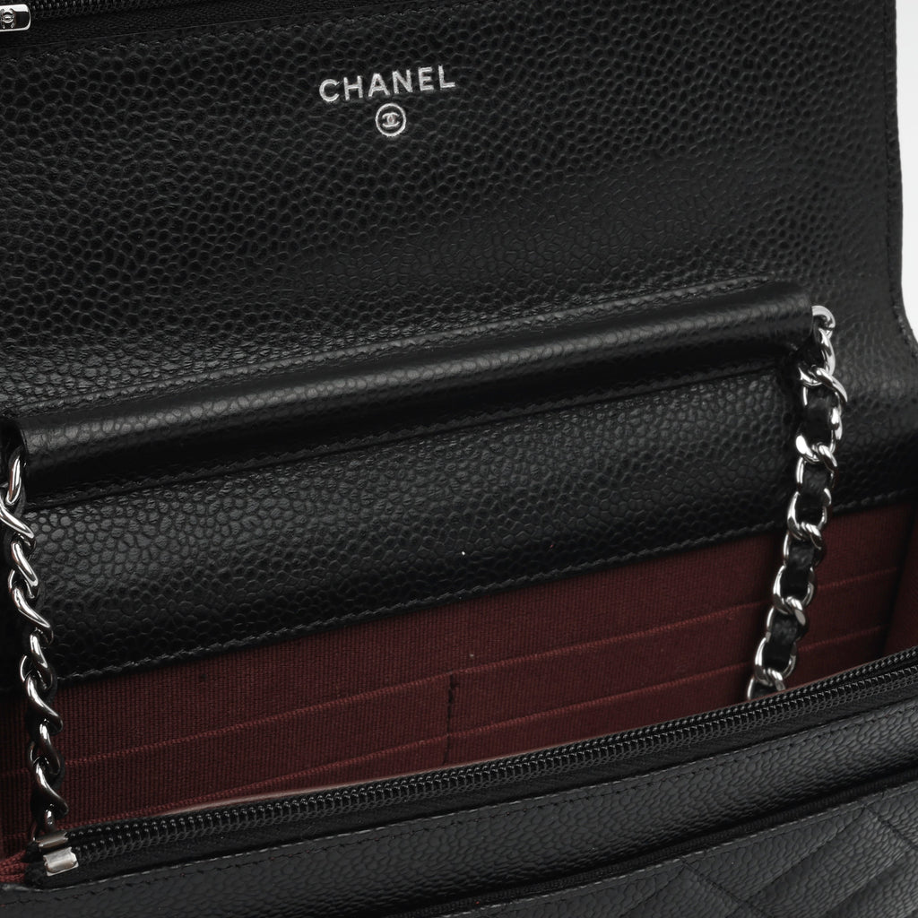 Chanel Classic Wallet on Chain