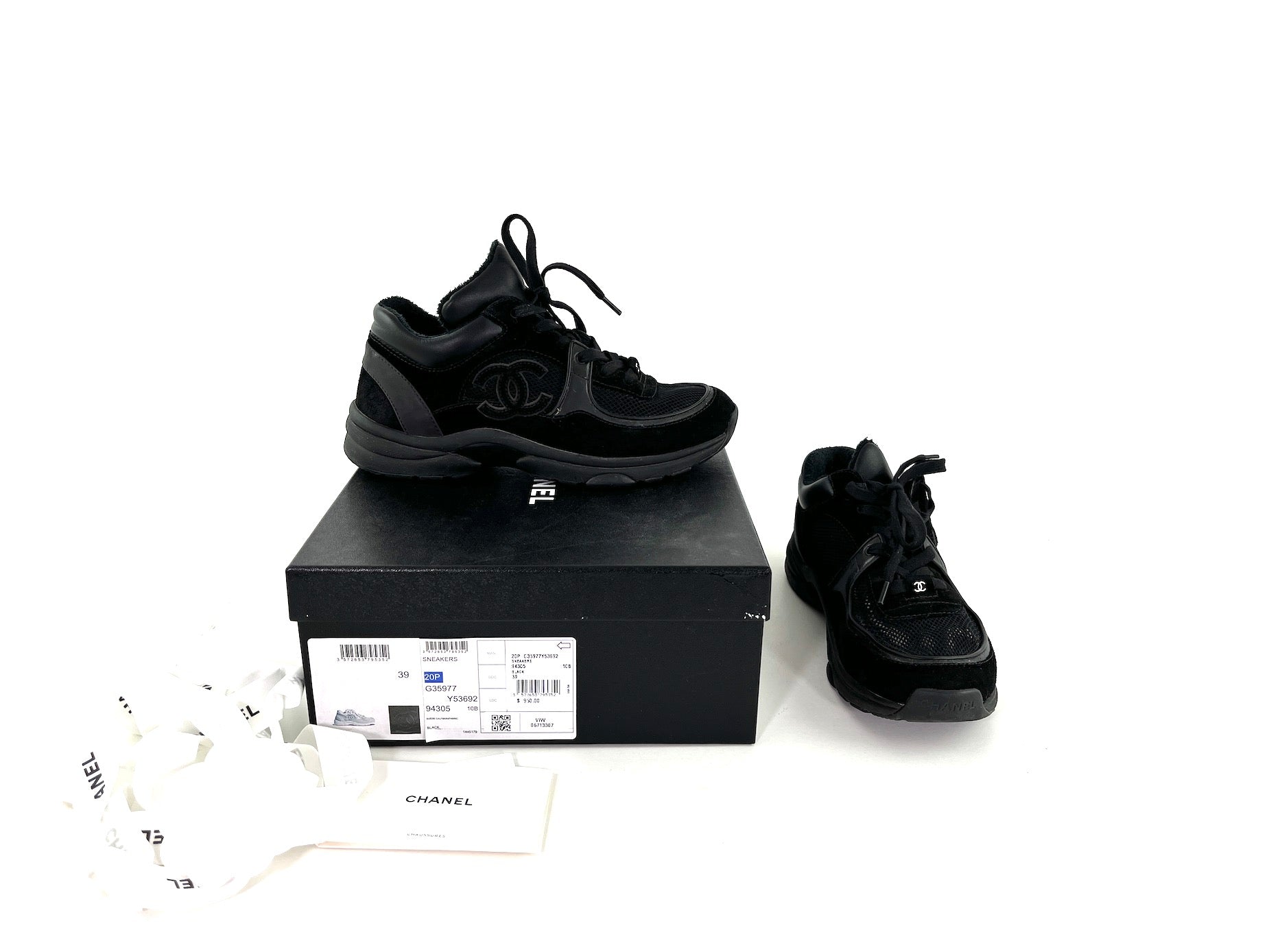 CHANEL Black 2020 Interlocking CC Logo Sneakers 39 8