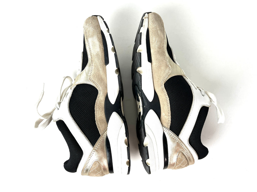CHANEL 2023 Logo CC White Beige Black Sneakers 41 10