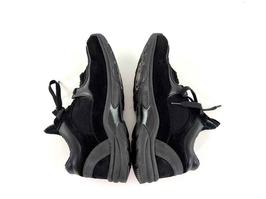 CHANEL Black 2020 Interlocking CC Logo Sneakers 39 8