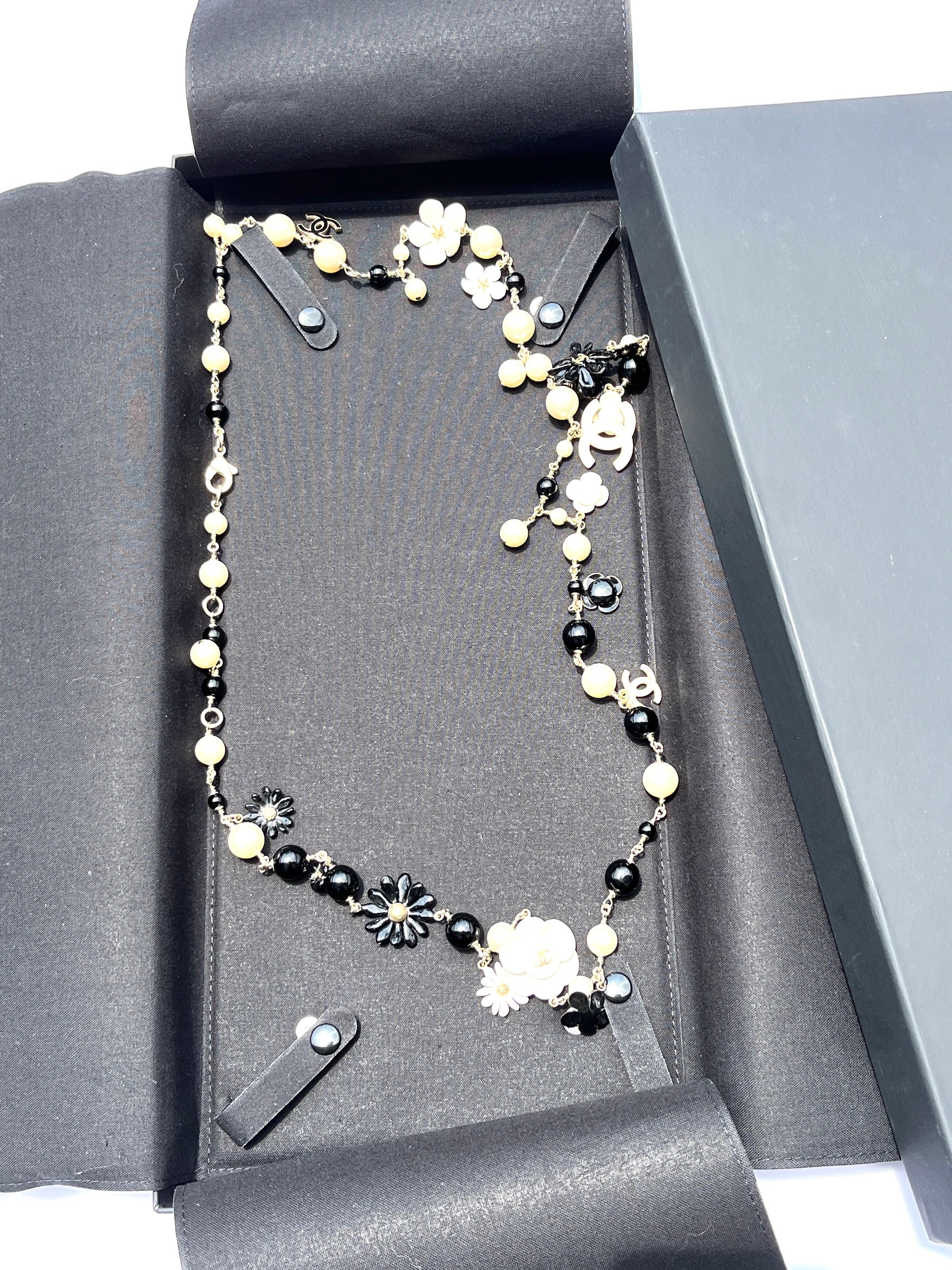 CHANEL Faux Pearl CC Black White Flower Station Long Necklace