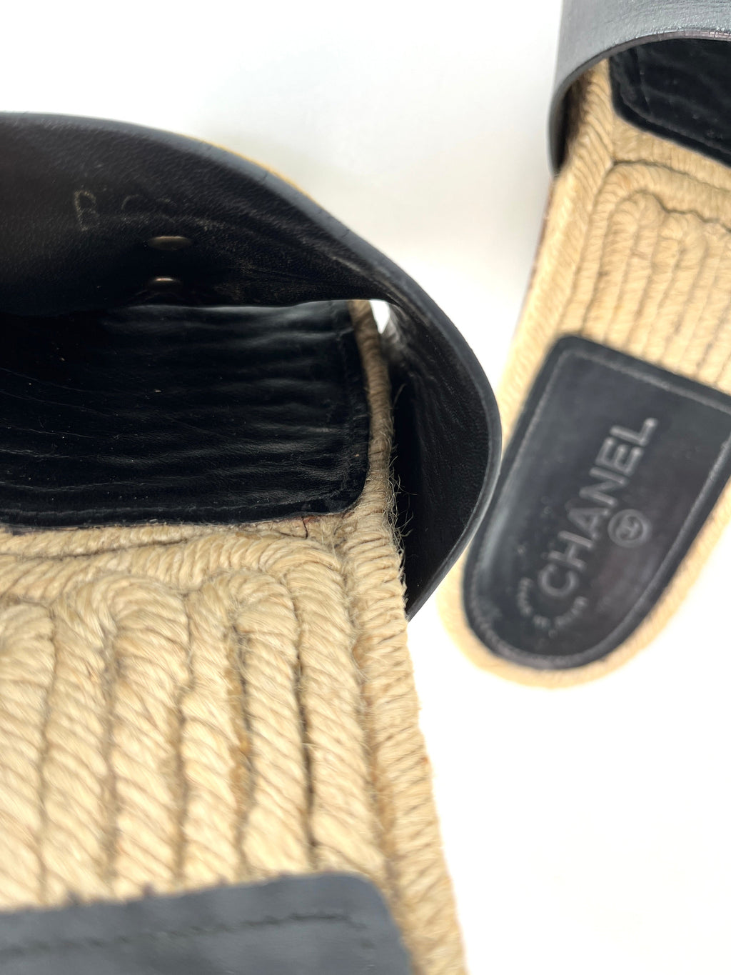 CHANEL 2017 Espadrille Black CC Logo Leather Slip on Slides Sandals 41 10.5