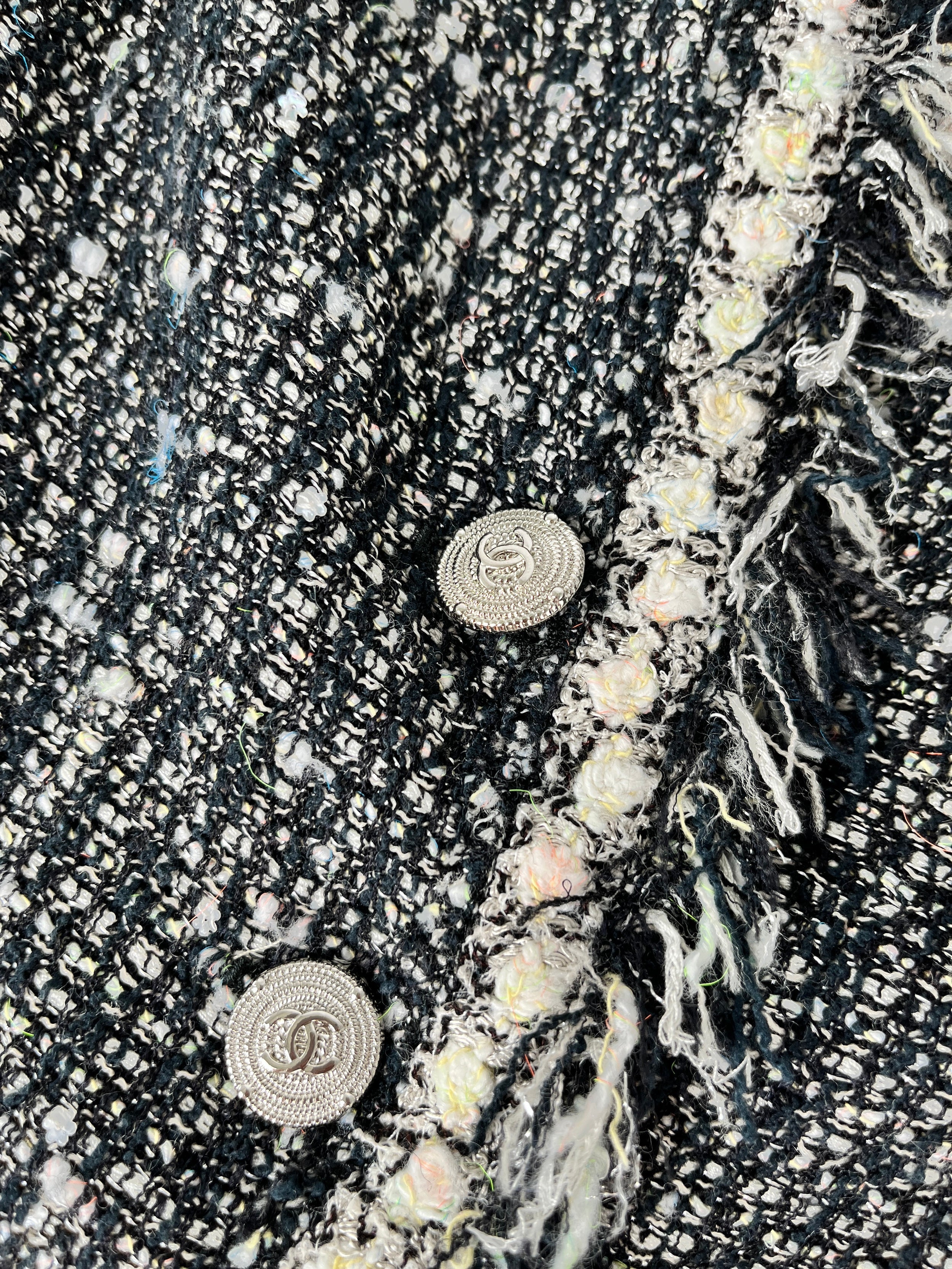 CHANEL Tweed 05A Black White Jacket igan 36 4
