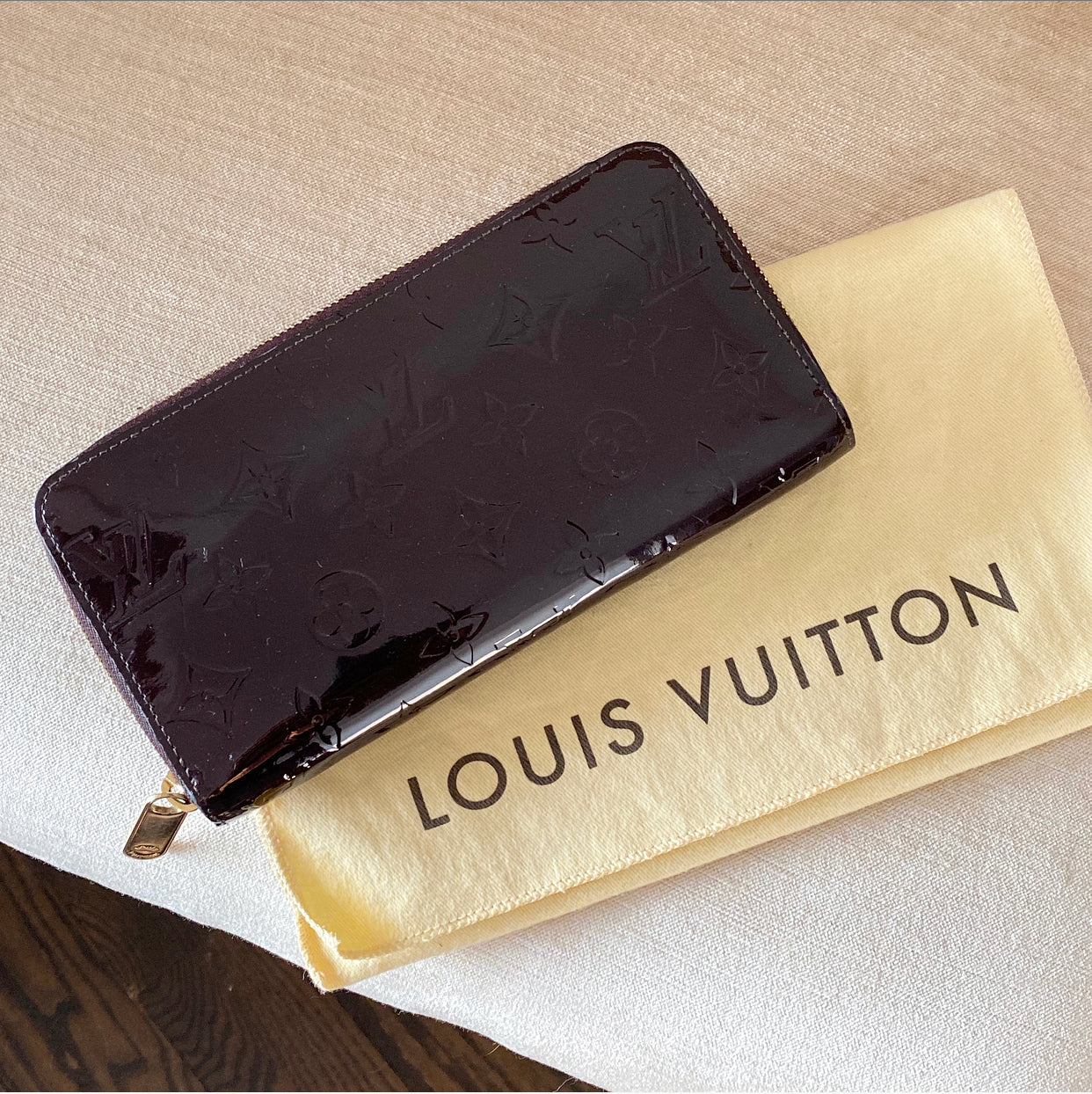 Louis Vuitton Plum Vernis Monogram Zippy Continental Wallet
