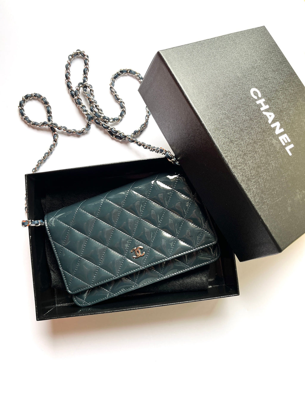 CHANEL 14C WOC Wallet on Chain Navy Blue Patent Leather Crossbody Bag