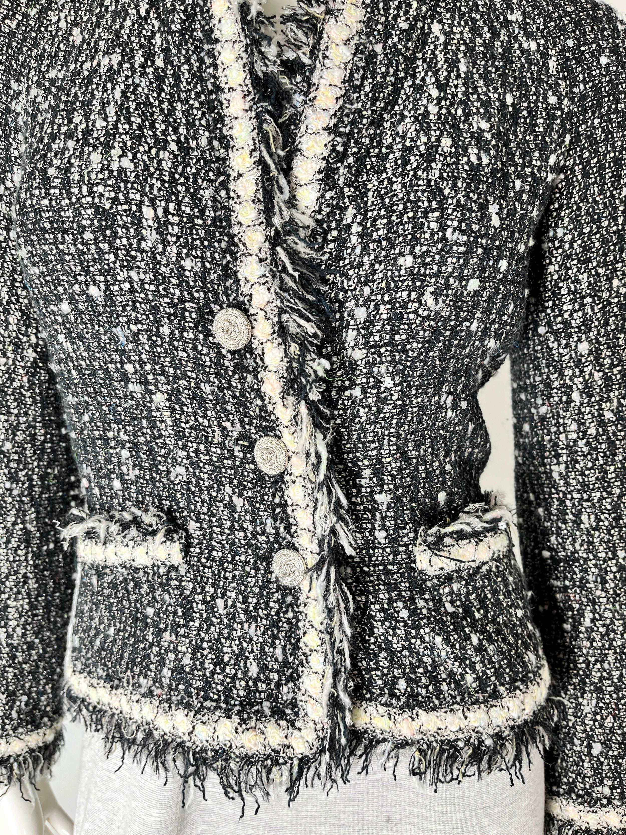 CHANEL Tweed 05A Black White Jacket igan 36 4