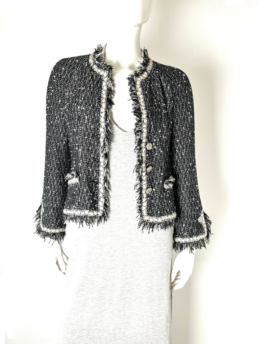 CHANEL Tweed 05A Black White Jacket igan 36 4