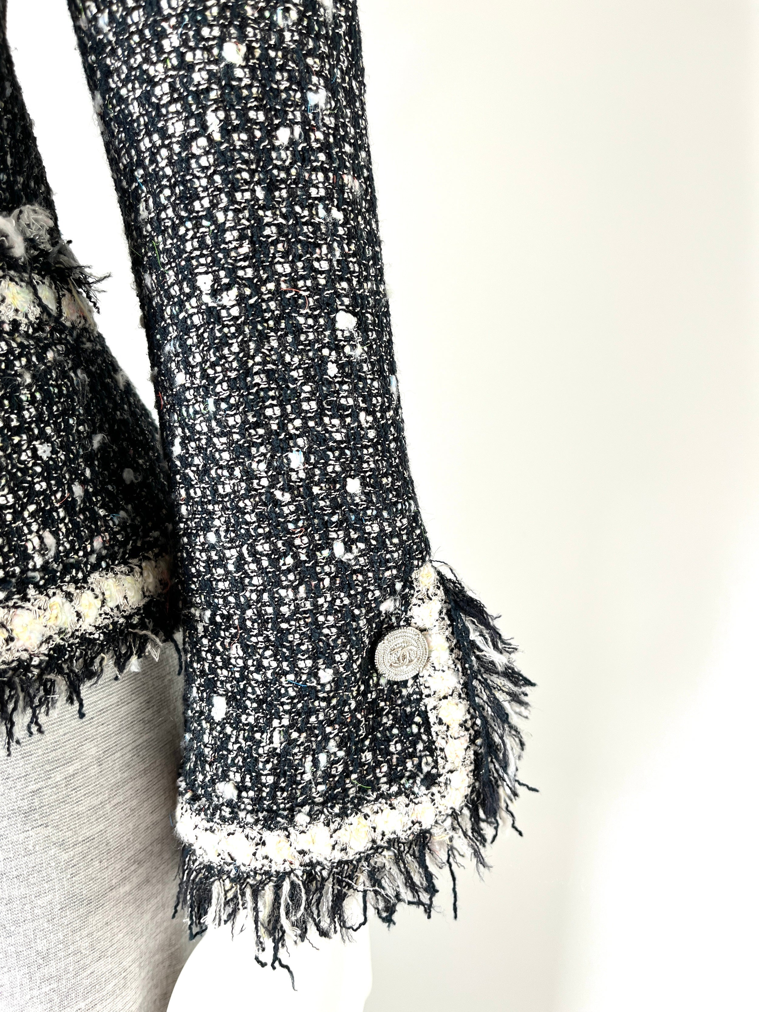 CHANEL Tweed 05A Black White Jacket igan 36 4