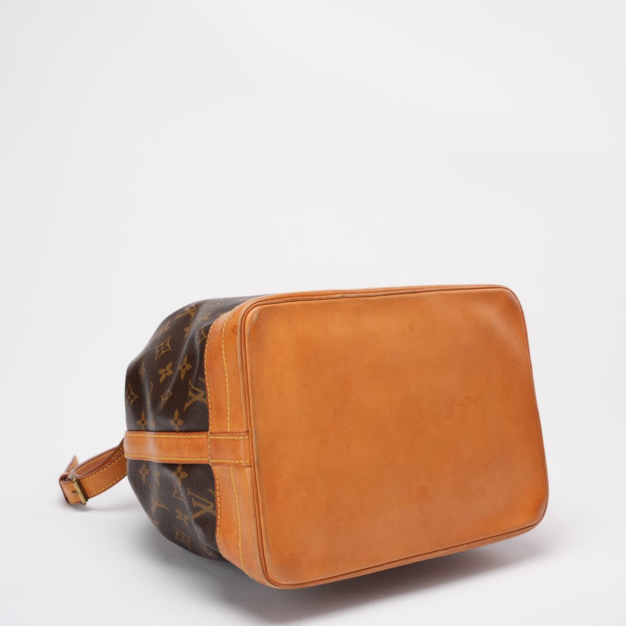 Louis Vuitton Noe Grand Bucket Bag 2006