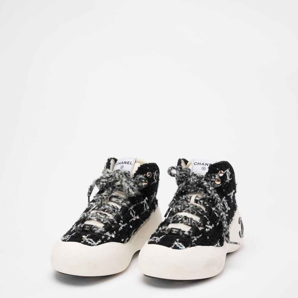 Chanel Black Tweed CC High Top Snow Sneakers Size 39 ½