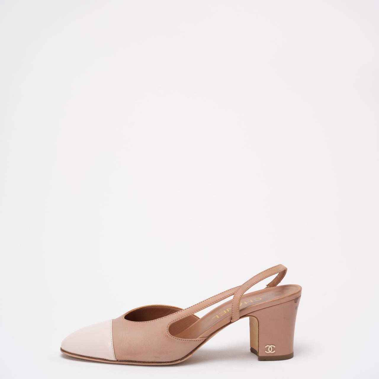 Chanel Beige / Cream Leather CC Cap-Toe Slingback Pumps Size 39