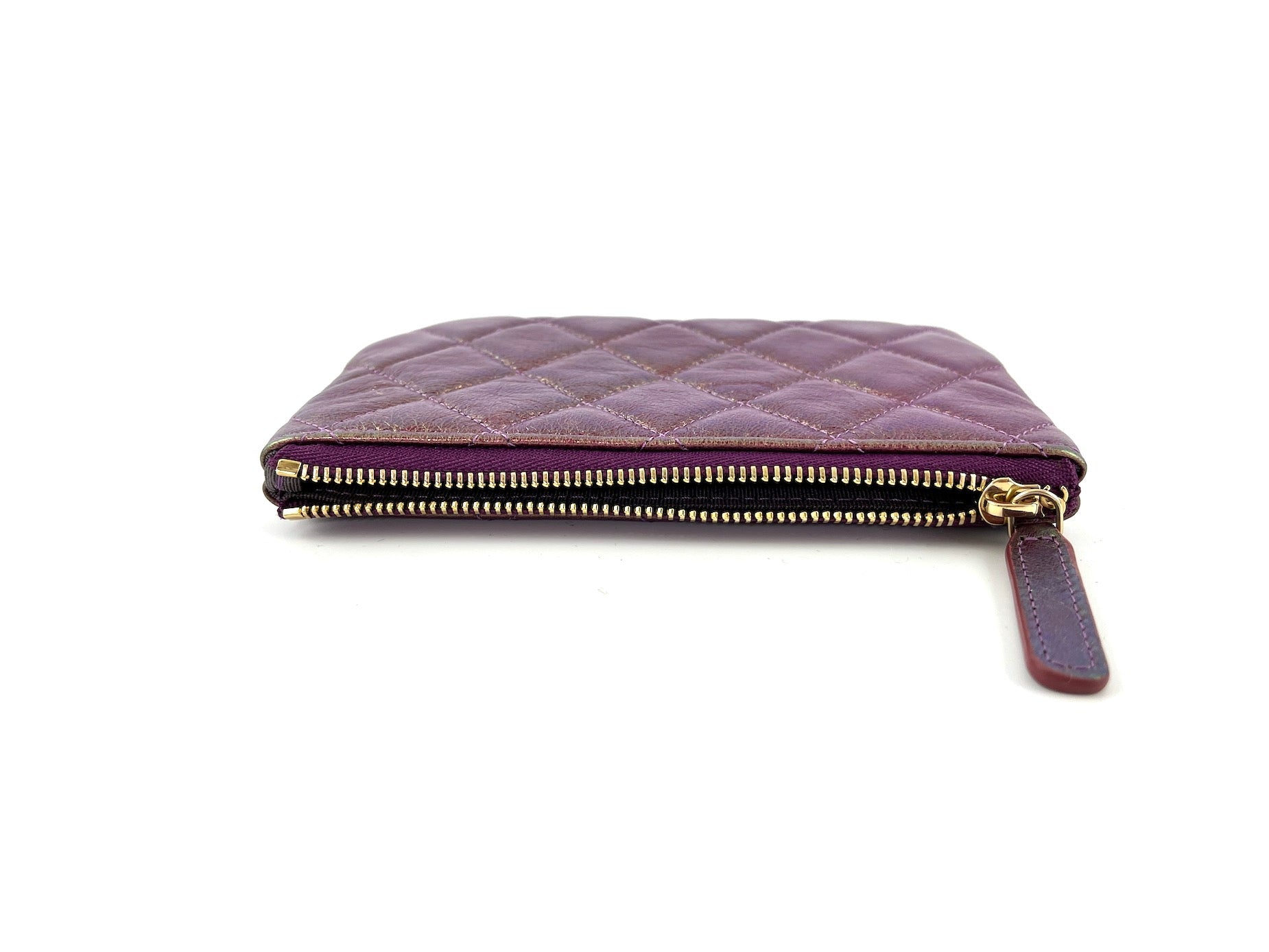 CHANEL Iridescent Purple 2020 Small Quilted Zip Pouch O Case