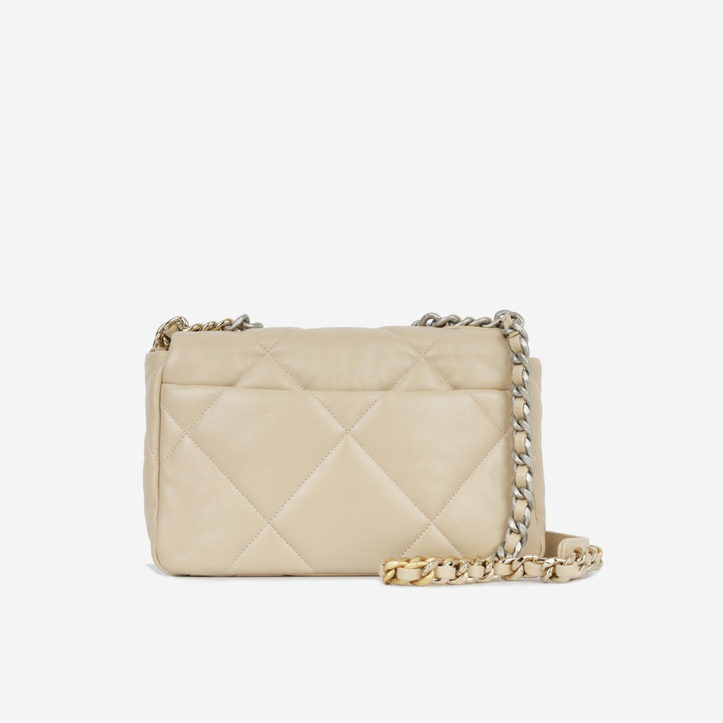 Chanel Chanel 19 - Small
