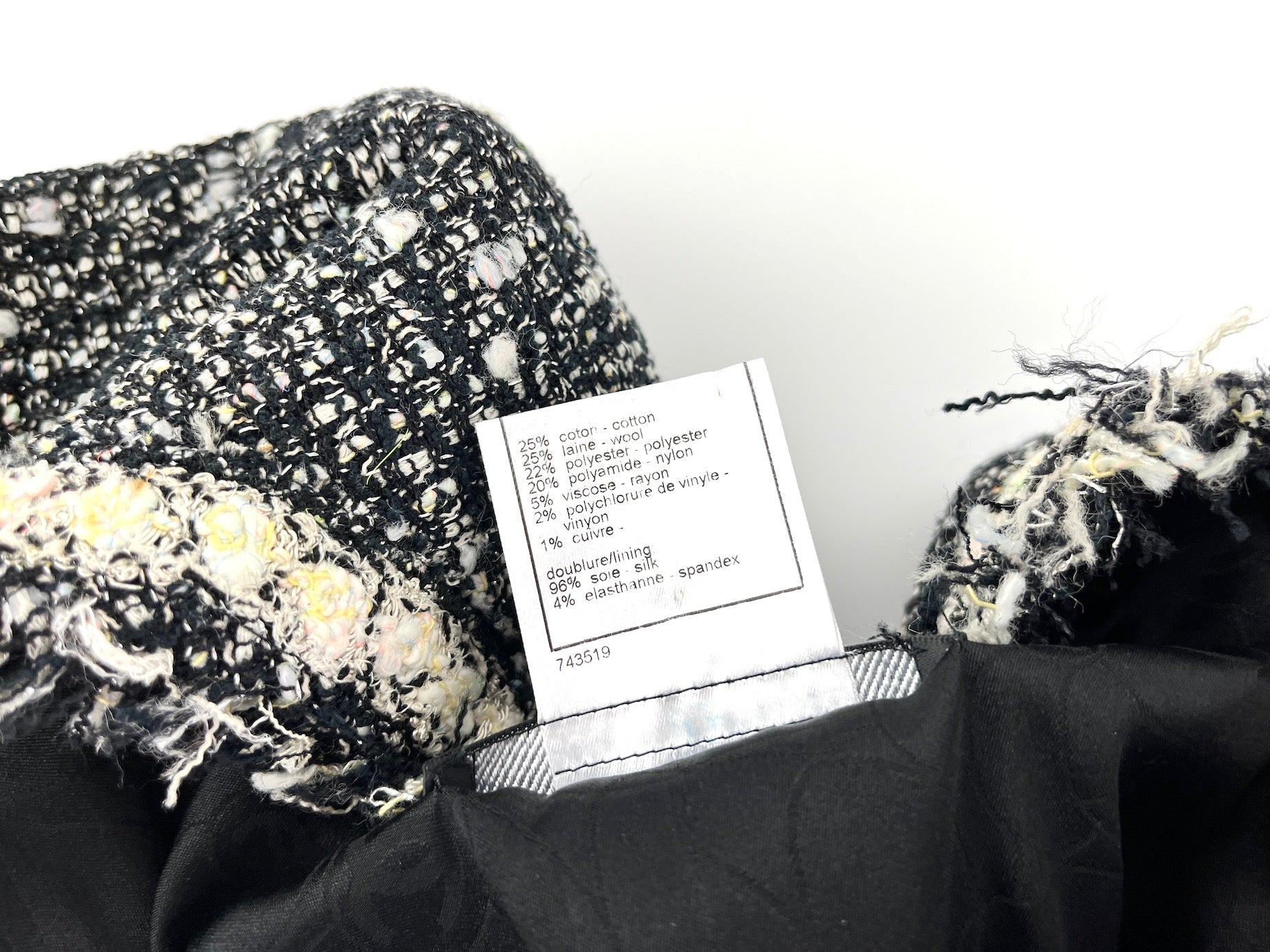 CHANEL Tweed 05A Black White Jacket  36 2 4