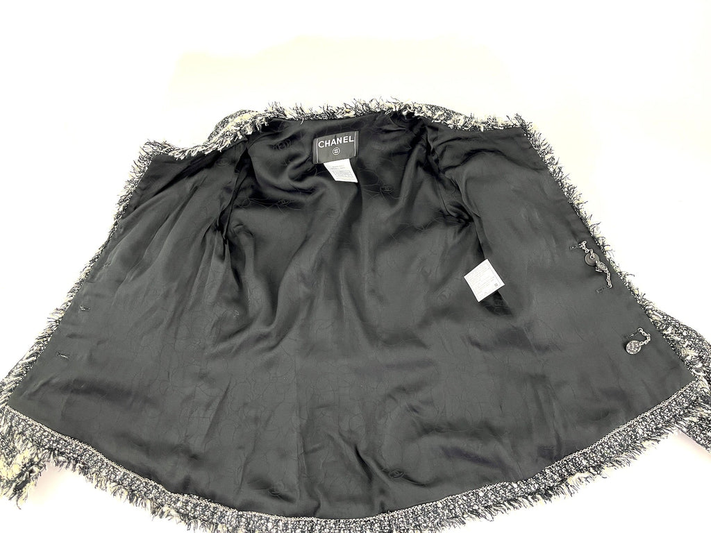 CHANEL Tweed 05A Black White Jacket  36 2 4