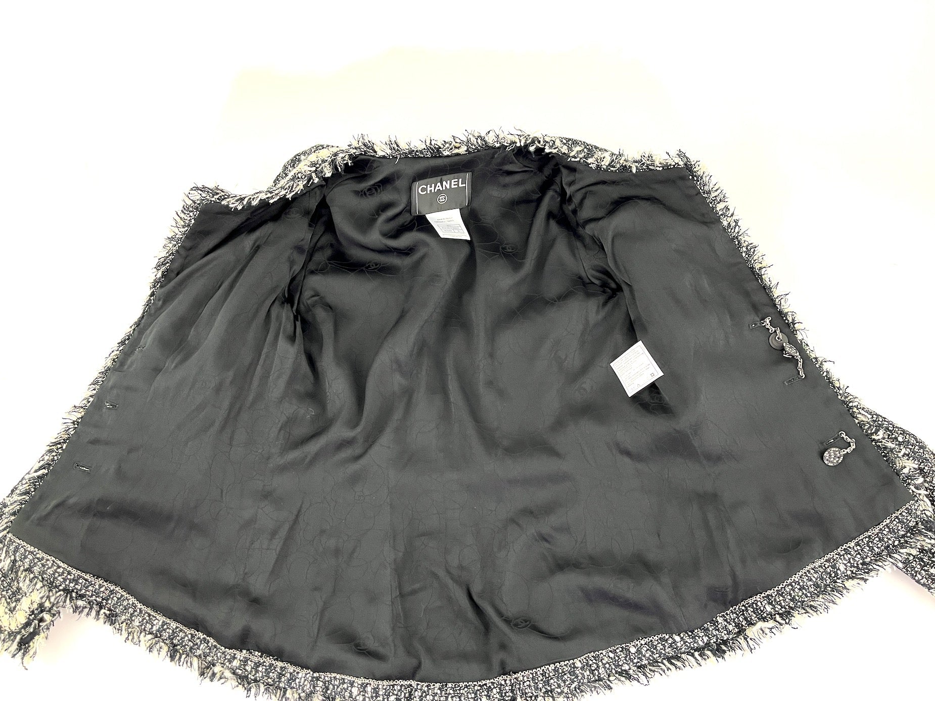 CHANEL Tweed 05A Black White Jacket  36 2 4