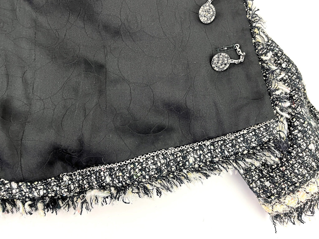CHANEL Tweed 05A Black White Jacket  36 2 4