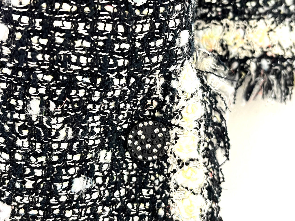 CHANEL Tweed 05A Black White Jacket  36 2 4