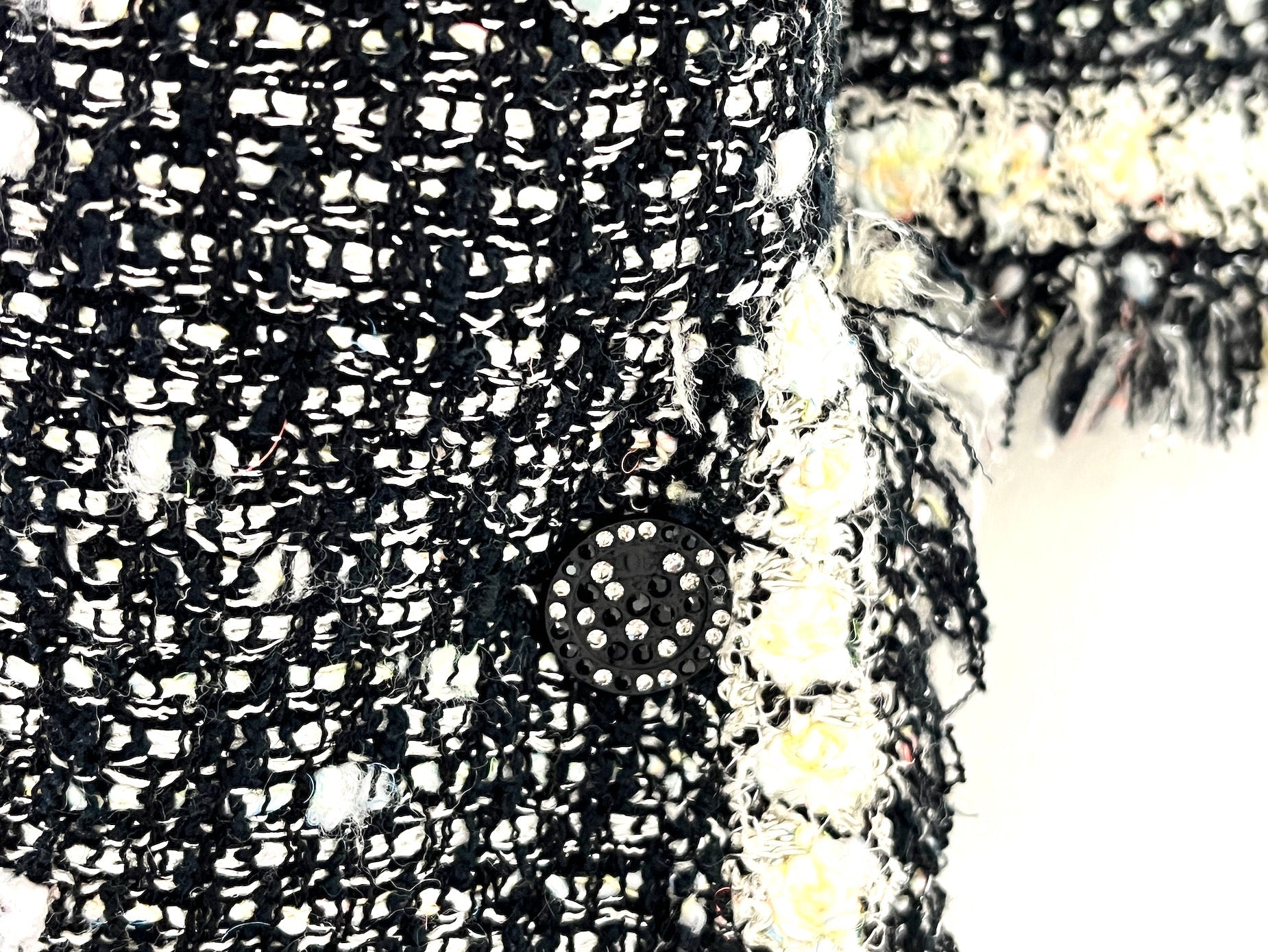 CHANEL Tweed 05A Black White Jacket  36 2 4