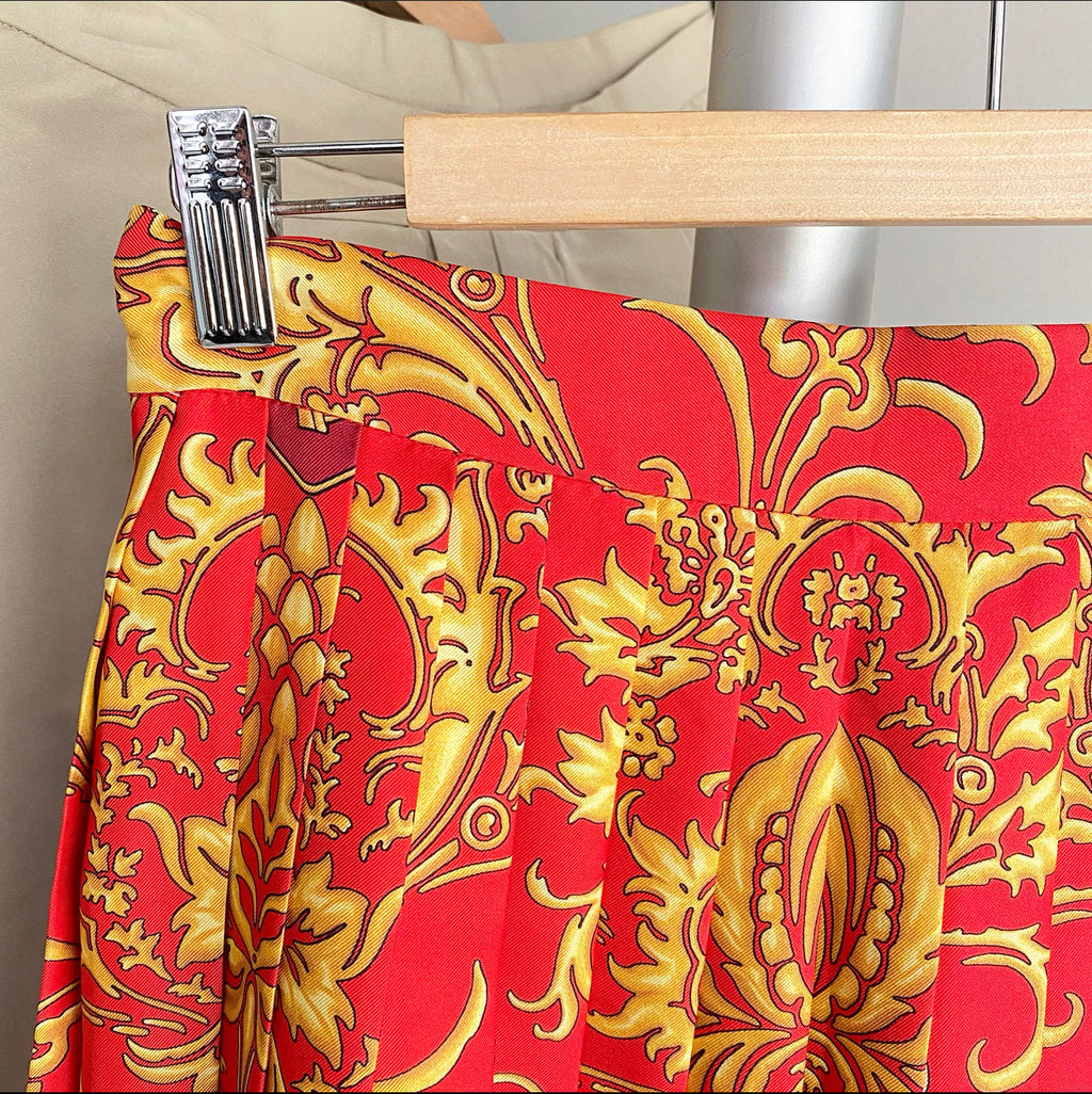 Versace Red and Gold Barocco Print Silk Pleat Mini Skirt - IT42 / 6