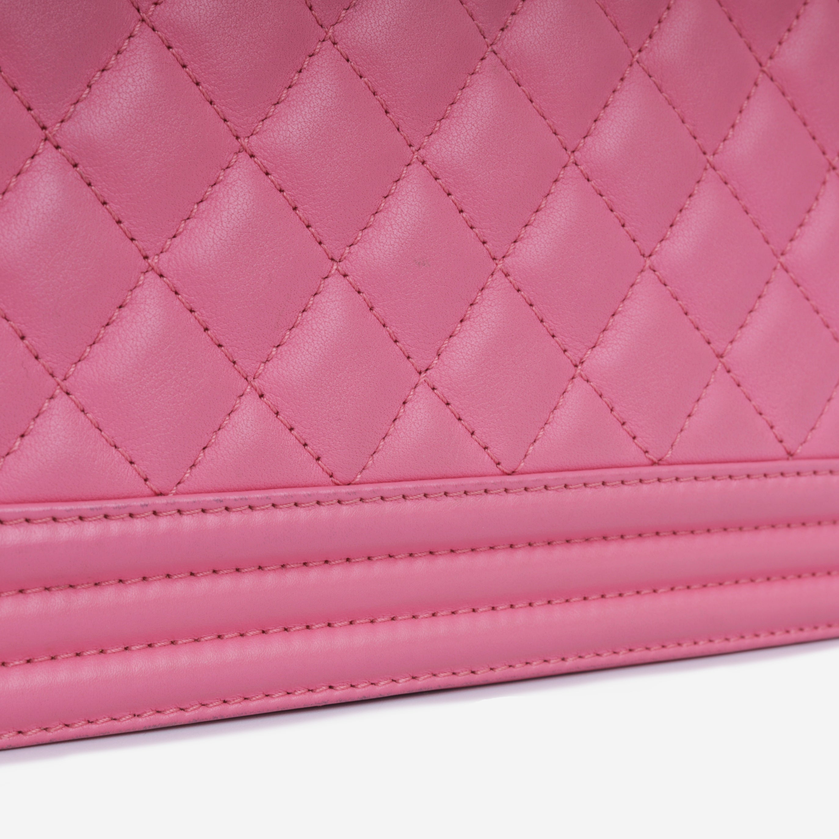Chanel Boy Bag - Old Medium