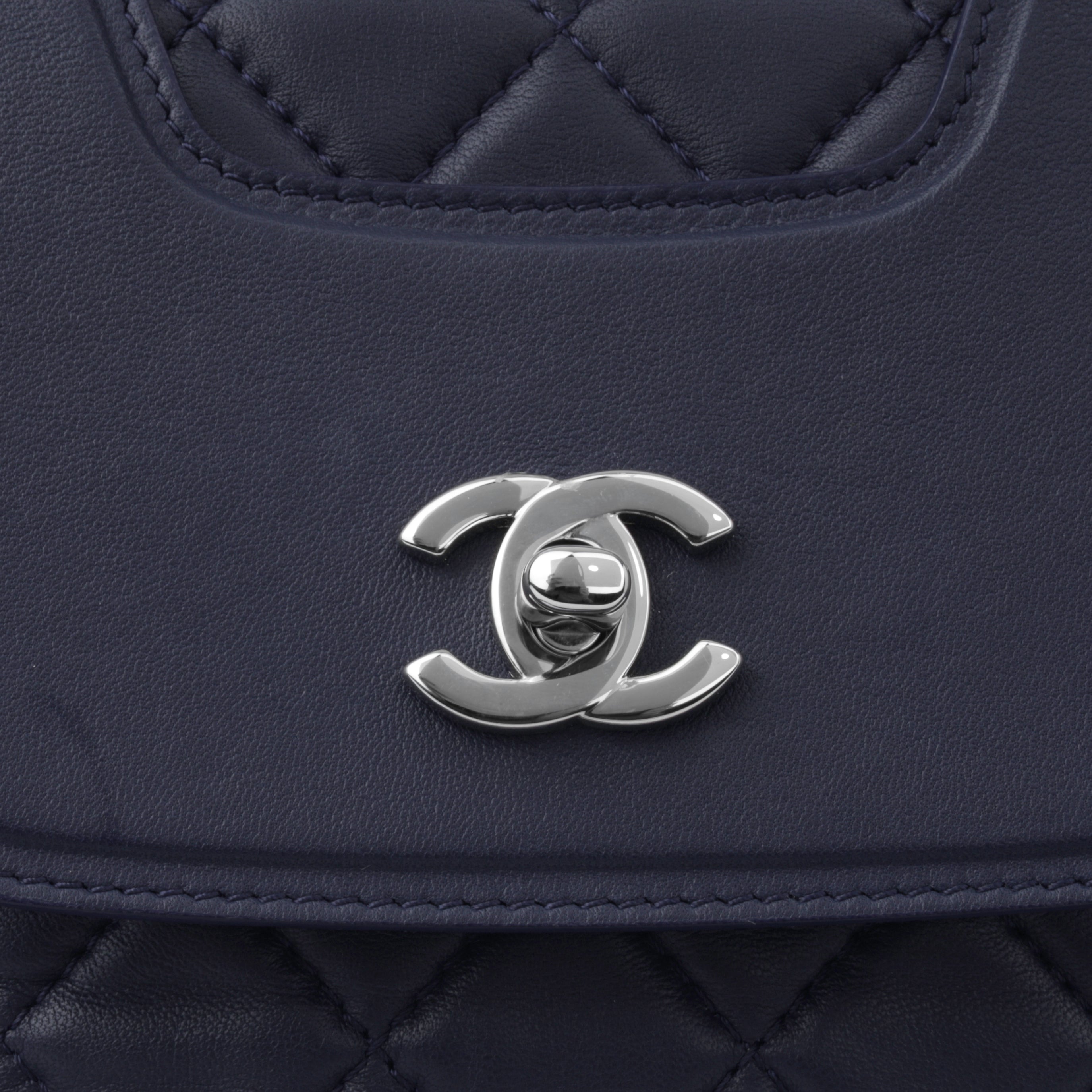 Chanel Accordion Shoulder Bag - Navy