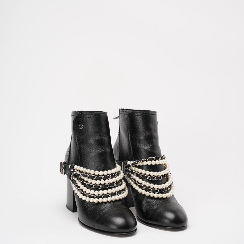 Chanel Black Pearl Chain CC Short Ankle Boots 39.5