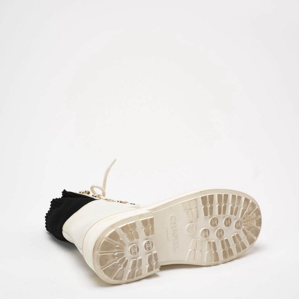 Chanel 21K White/Black CC Combat Ankle Boots 38 ½