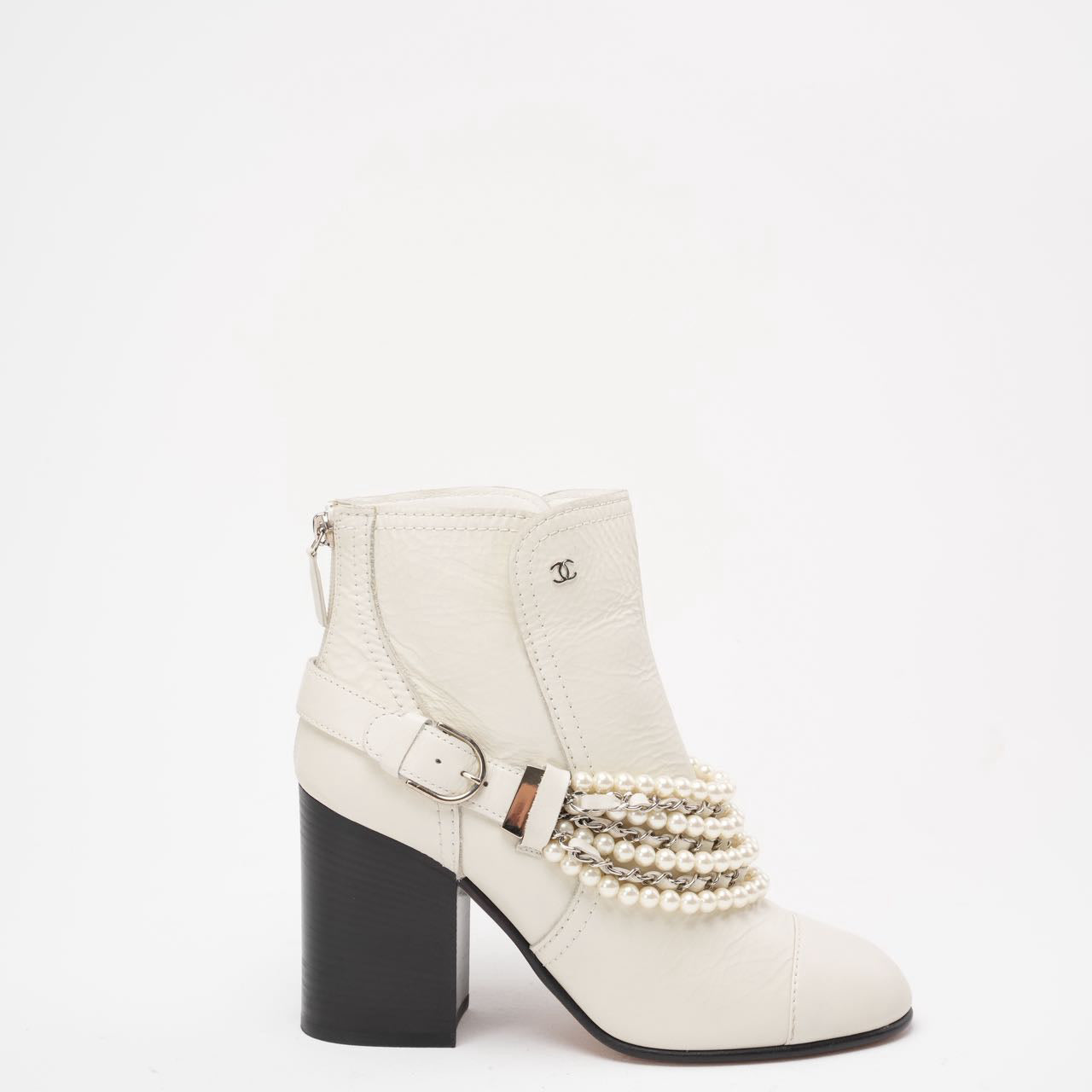 Chanel White Calfskin Pearl Chain CC Short Boots 39.5