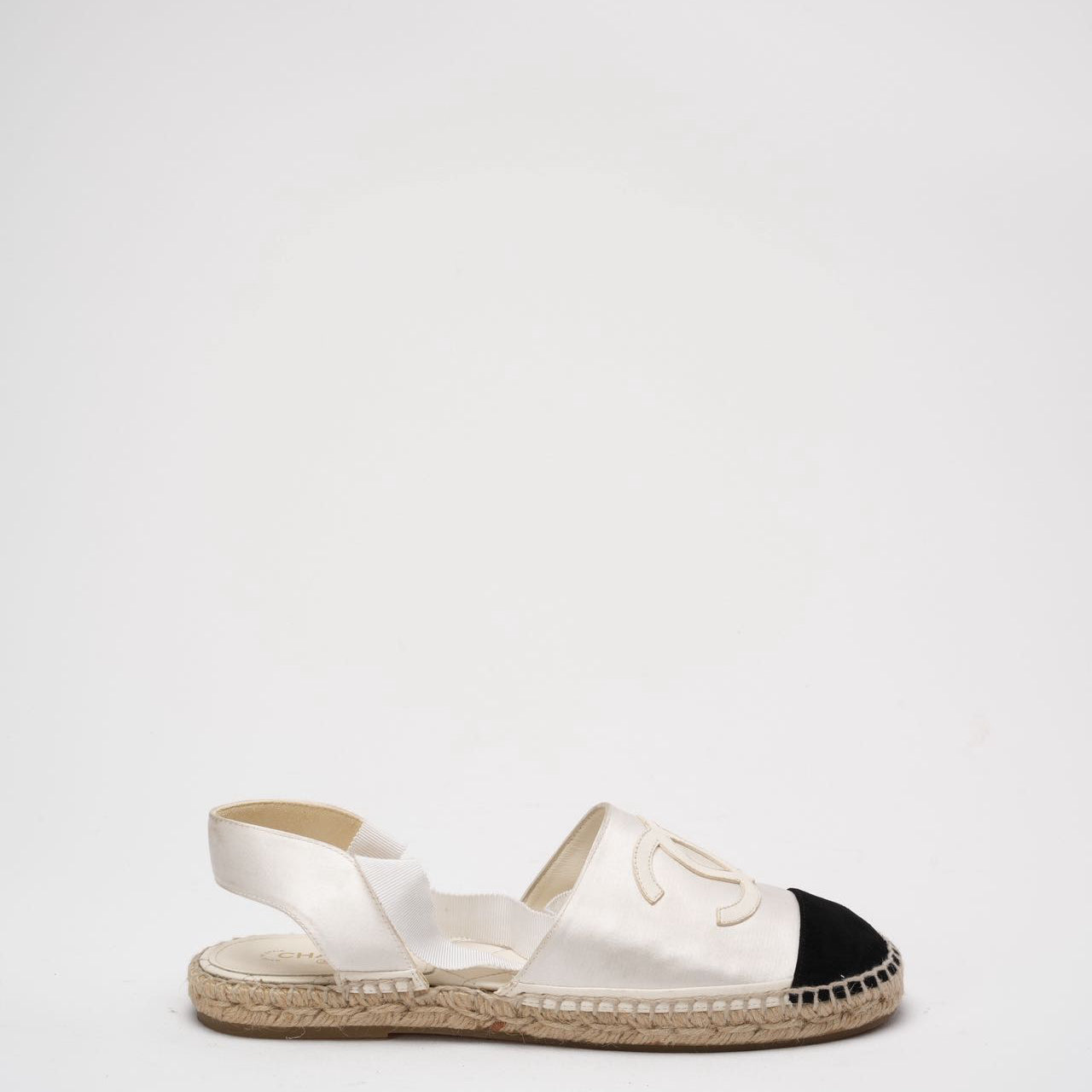 Chanel White/Black Lambskin Cap Toe CC Espadrille 40