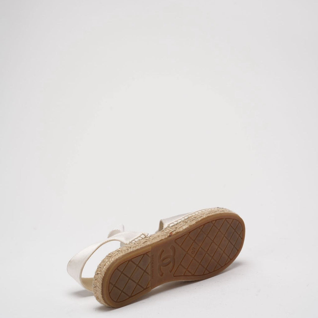 Chanel White/Black Lambskin Cap Toe CC Espadrille 40