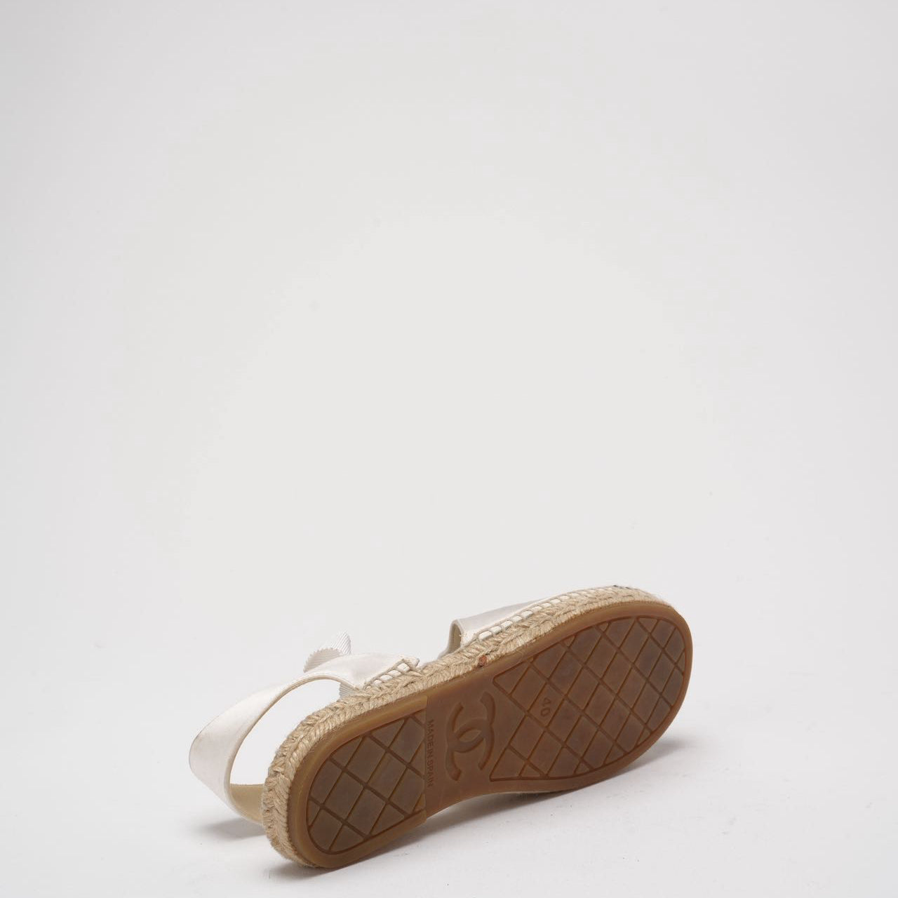 Chanel White/Black Lambskin Cap Toe CC Espadrille 40