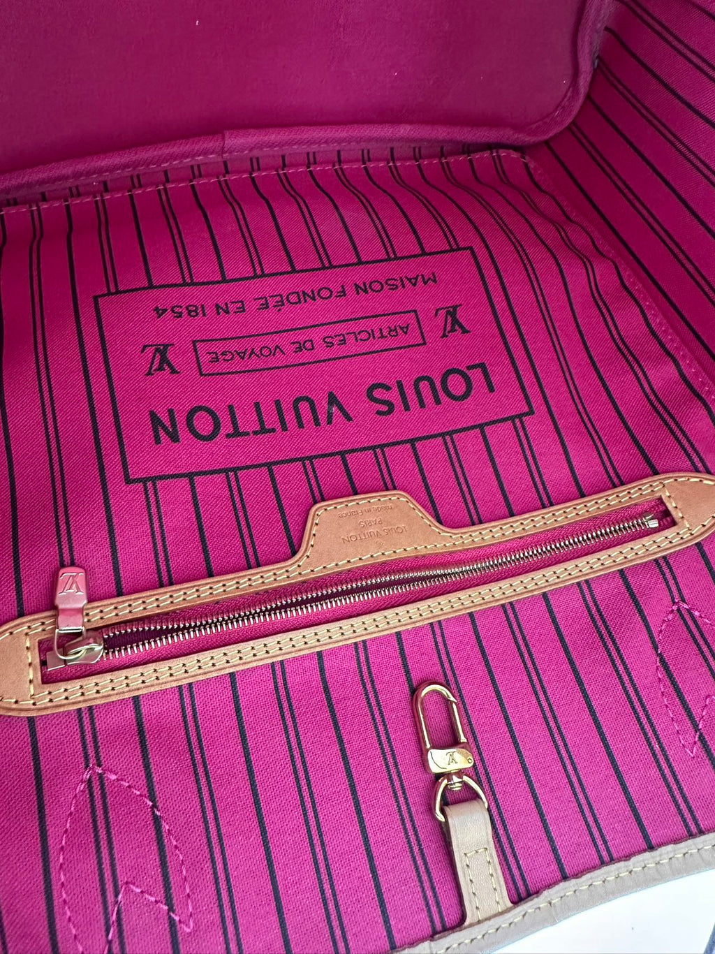 Louis Vuitton Monogram Neverfull MM Tote Bag 2019