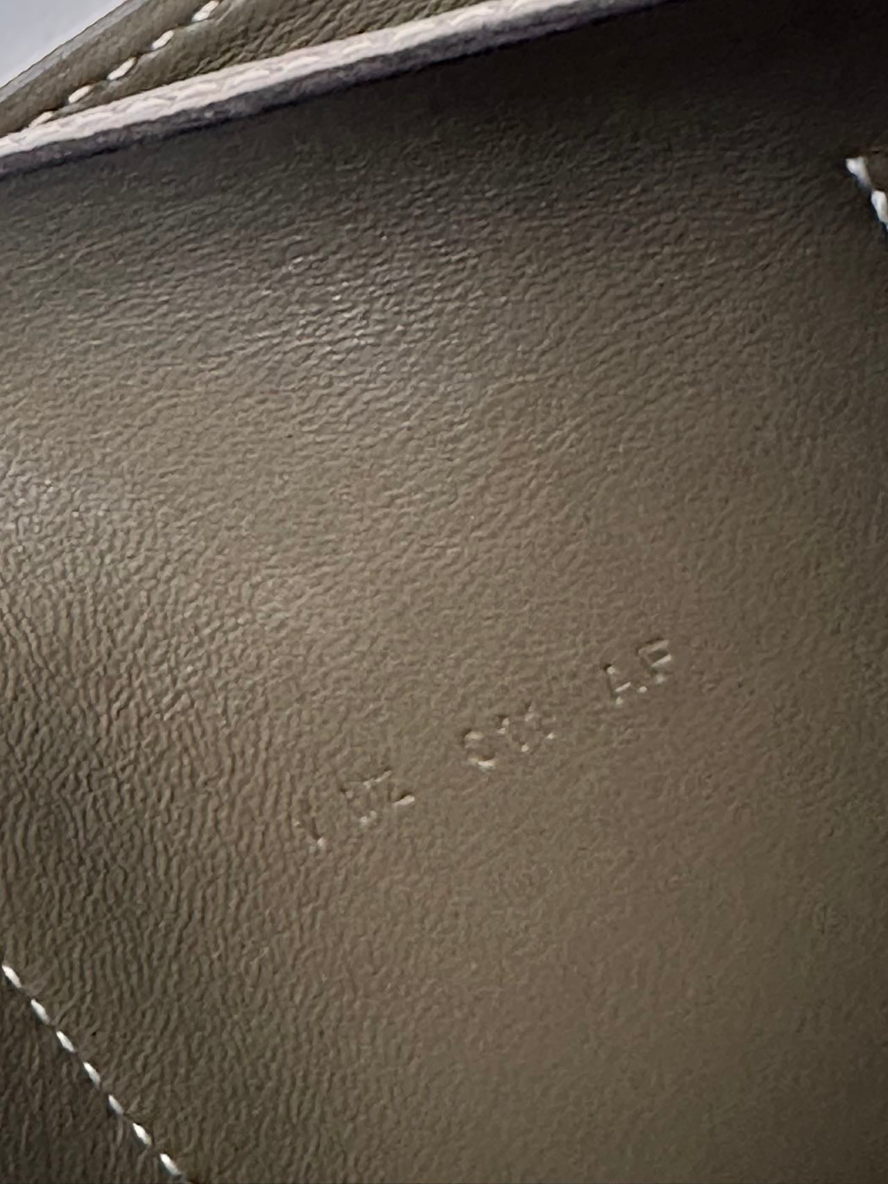 Hermès Hermes Dogon GM Togo Long Wallet Etoupe ( taupe)