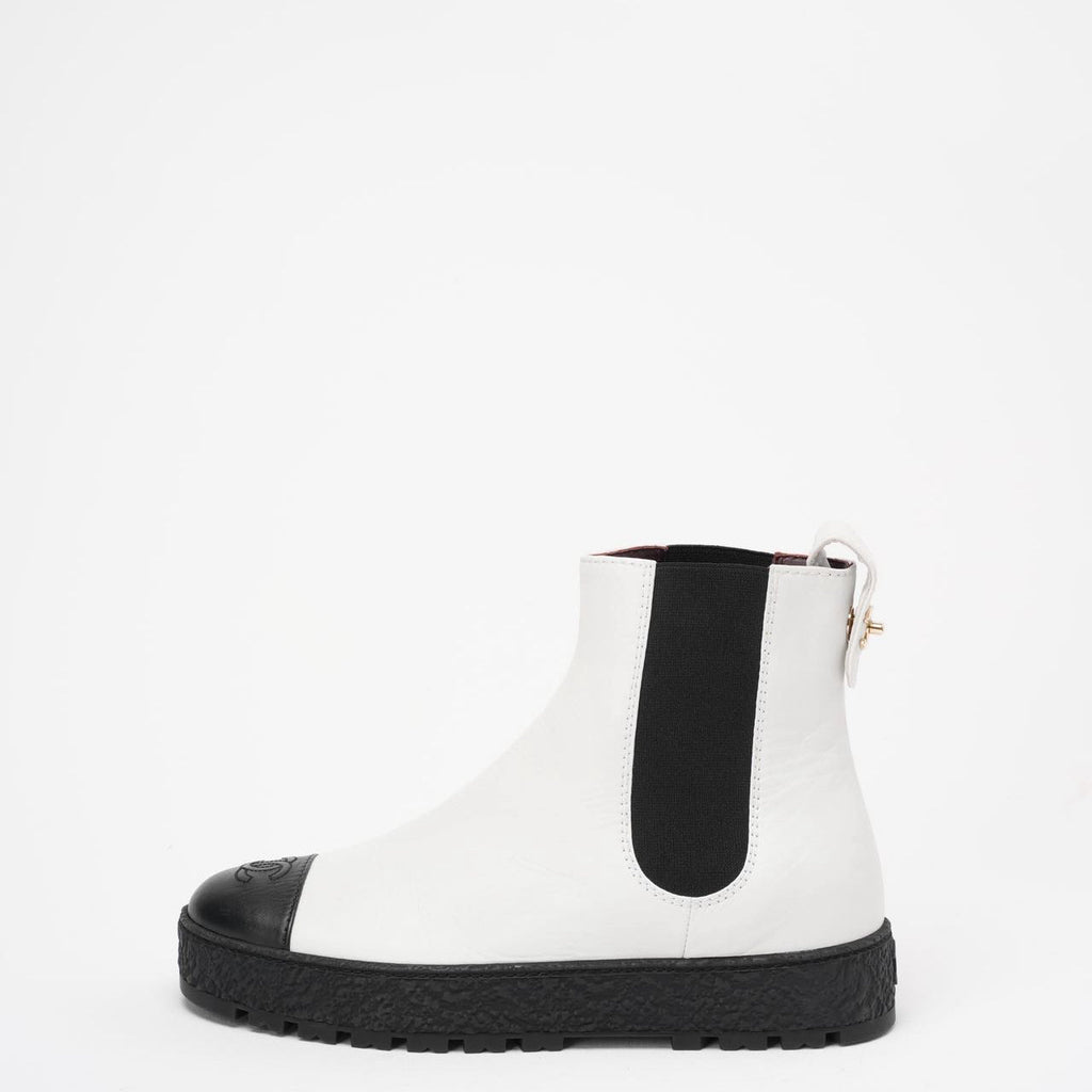 Chanel Black/White Calfskin Cap Toe CC Ankle Boots 39