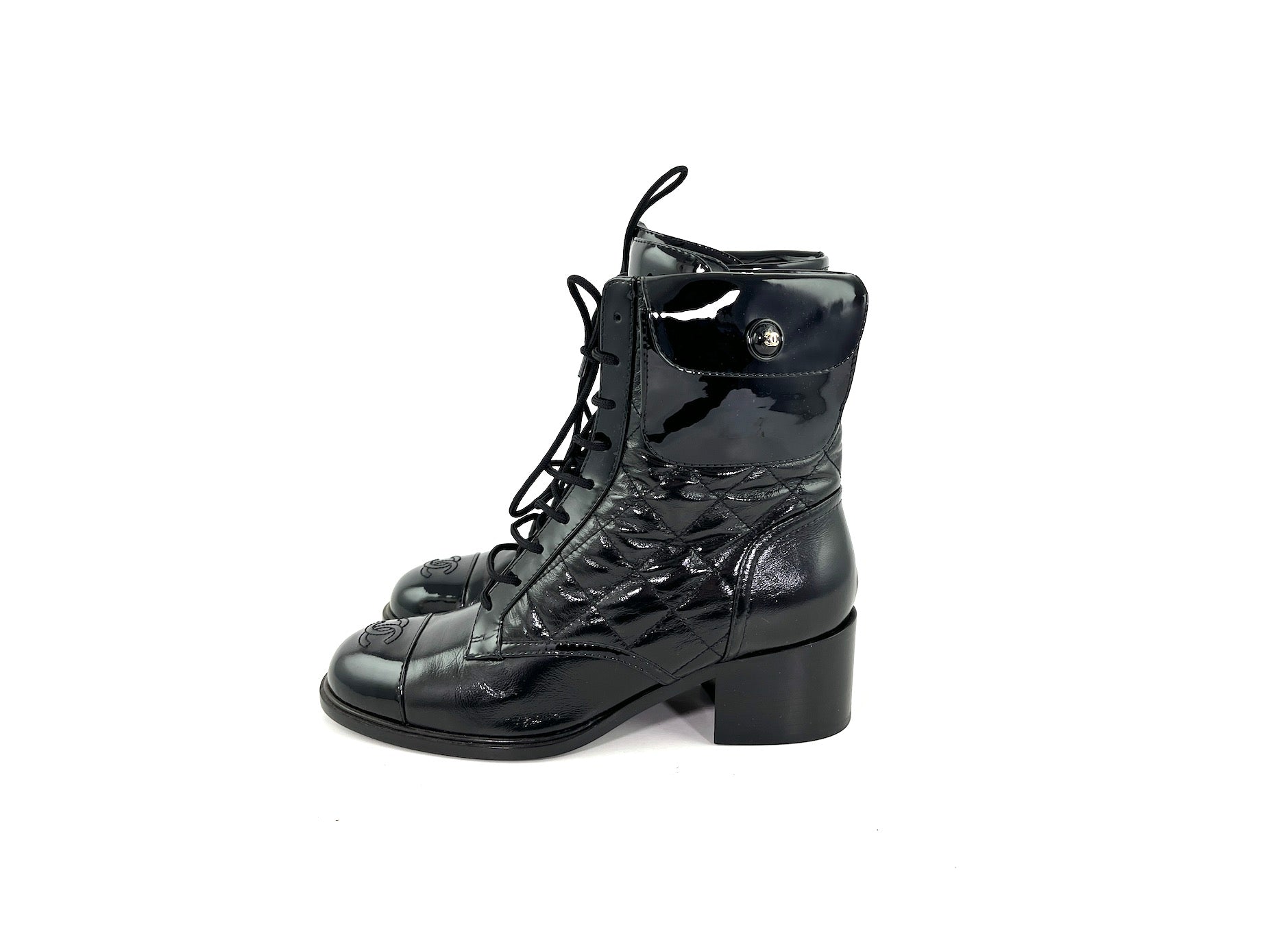 New CHANEL Black Quilted Leather CC Logo Combat Boots 40 9.5