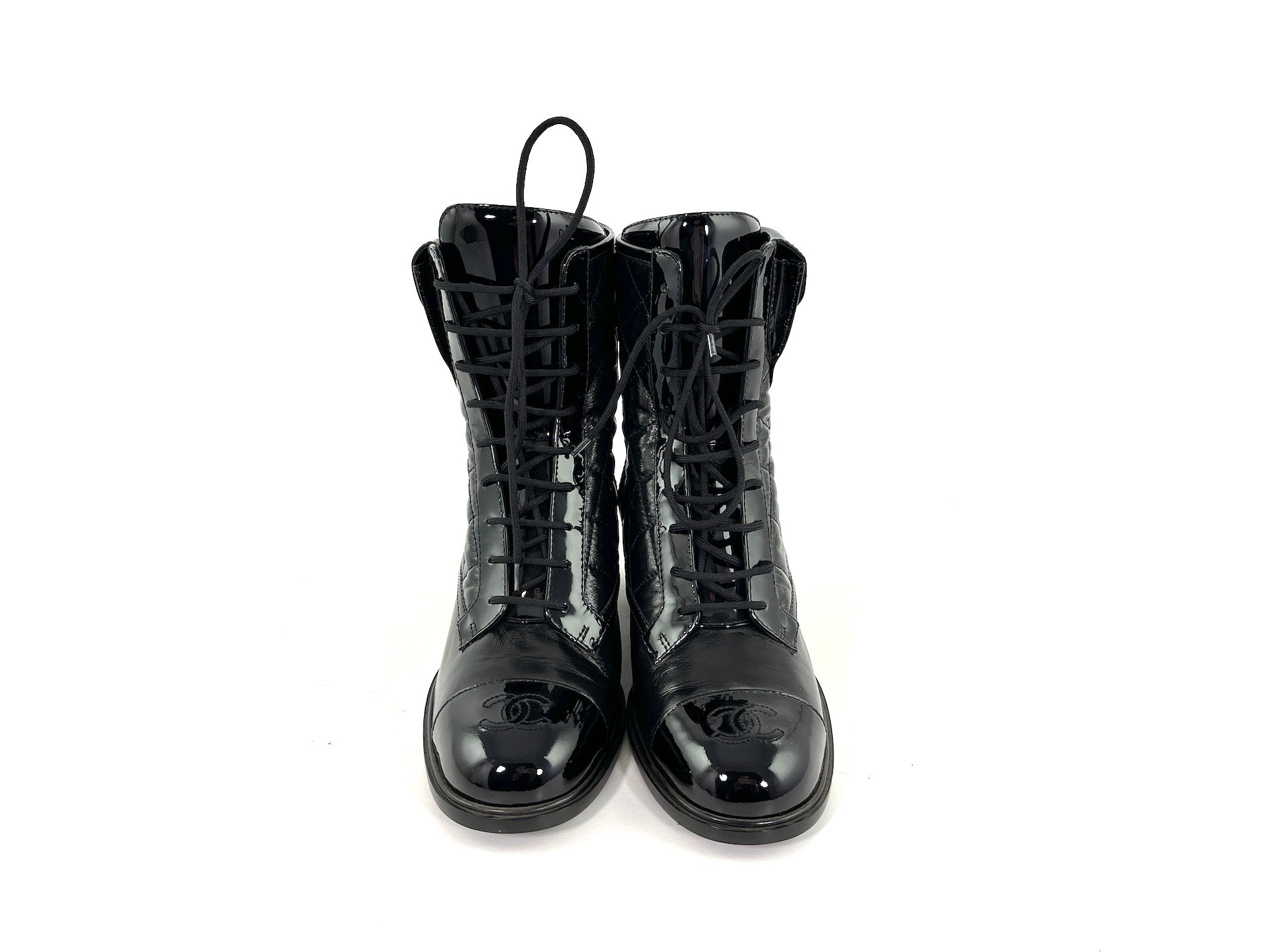 New CHANEL Black Quilted Leather CC Logo Combat Boots 40 9.5
